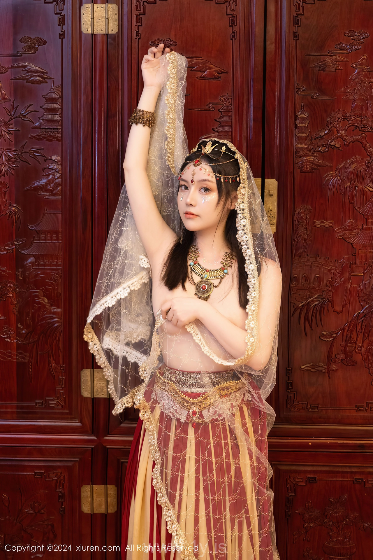 XIUREN(秀人网) No.8349 Classy Chinese Beauty Queen 豆瓣酱