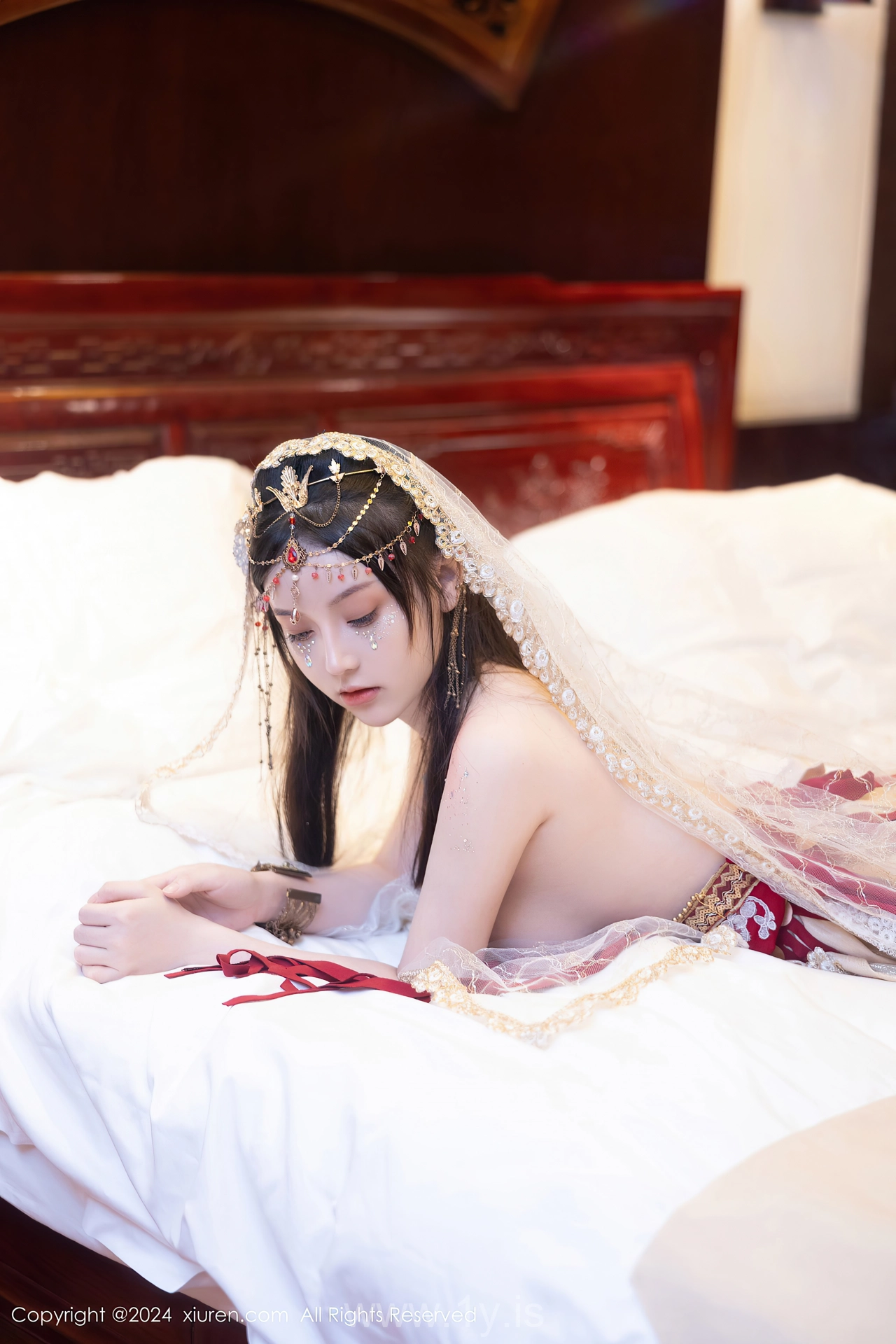 XIUREN(秀人网) No.8349 Classy Chinese Beauty Queen 豆瓣酱