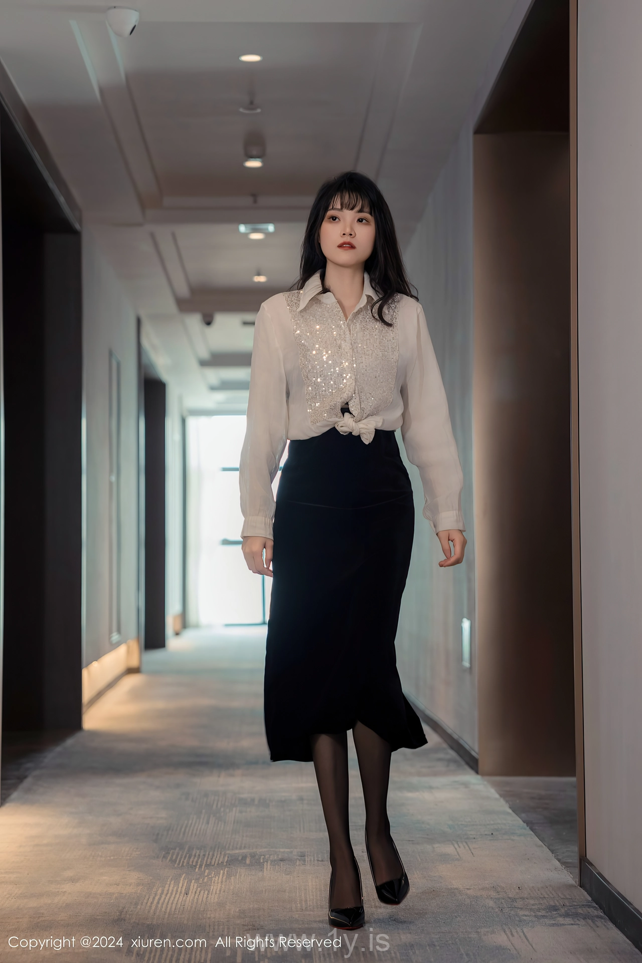 XIUREN(秀人网) No.8353 Flawless Chinese Starlet 唐安诺