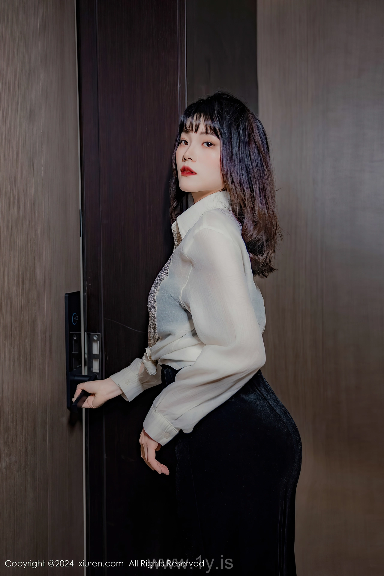 XIUREN(秀人网) No.8353 Flawless Chinese Starlet 唐安诺