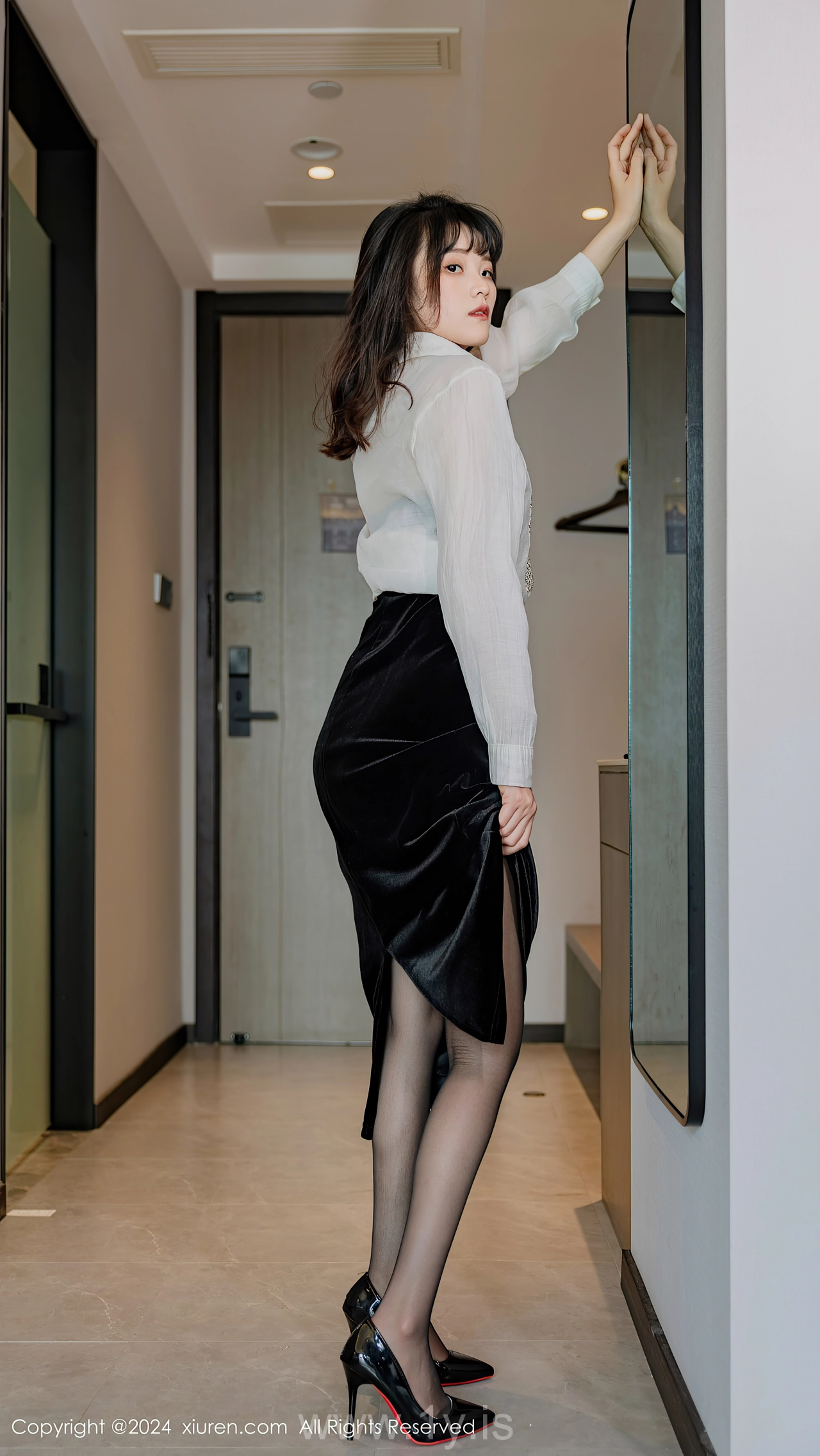 XIUREN(秀人网) No.8353 Flawless Chinese Starlet 唐安诺