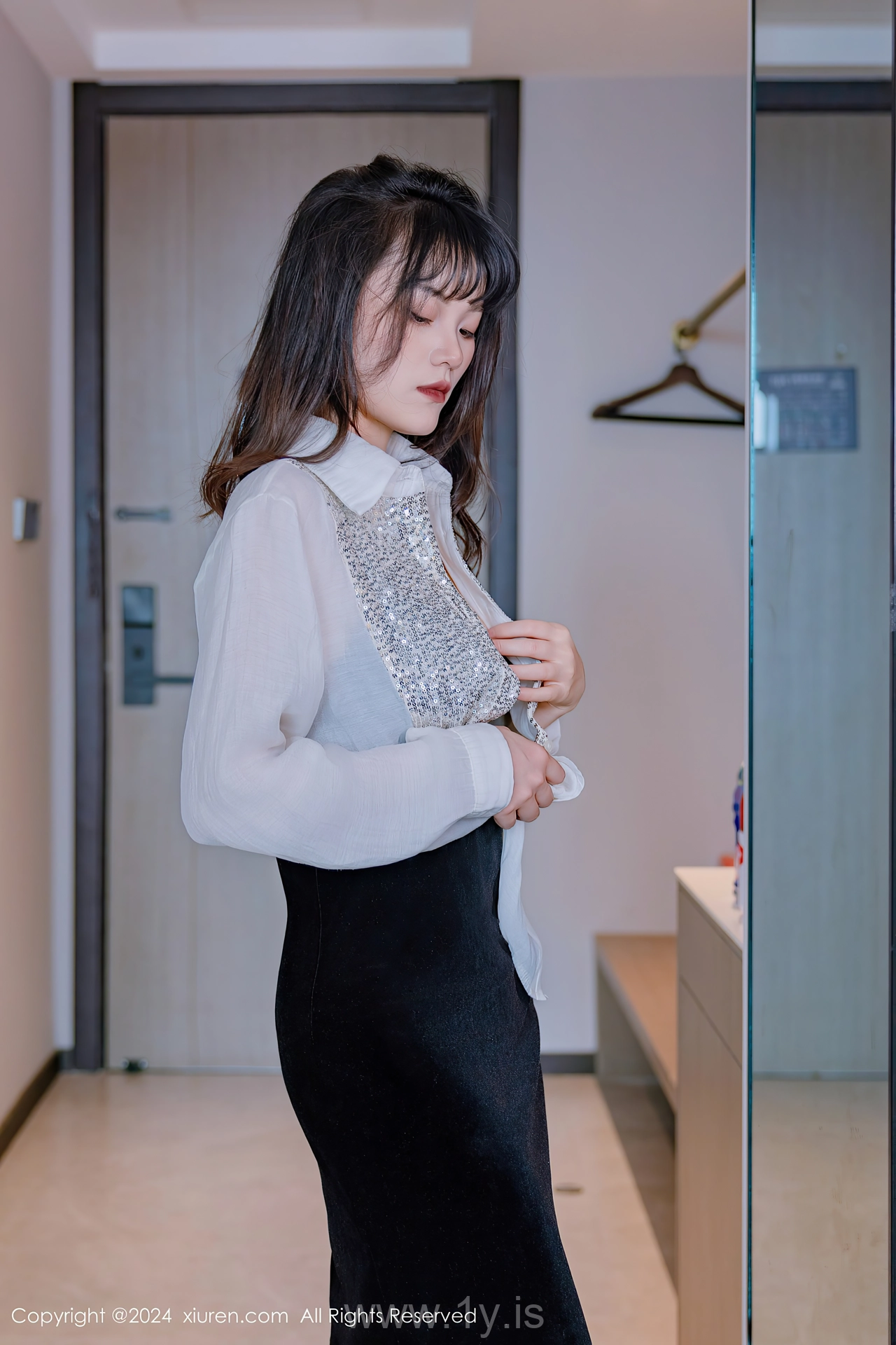 XIUREN(秀人网) No.8353 Flawless Chinese Starlet 唐安诺