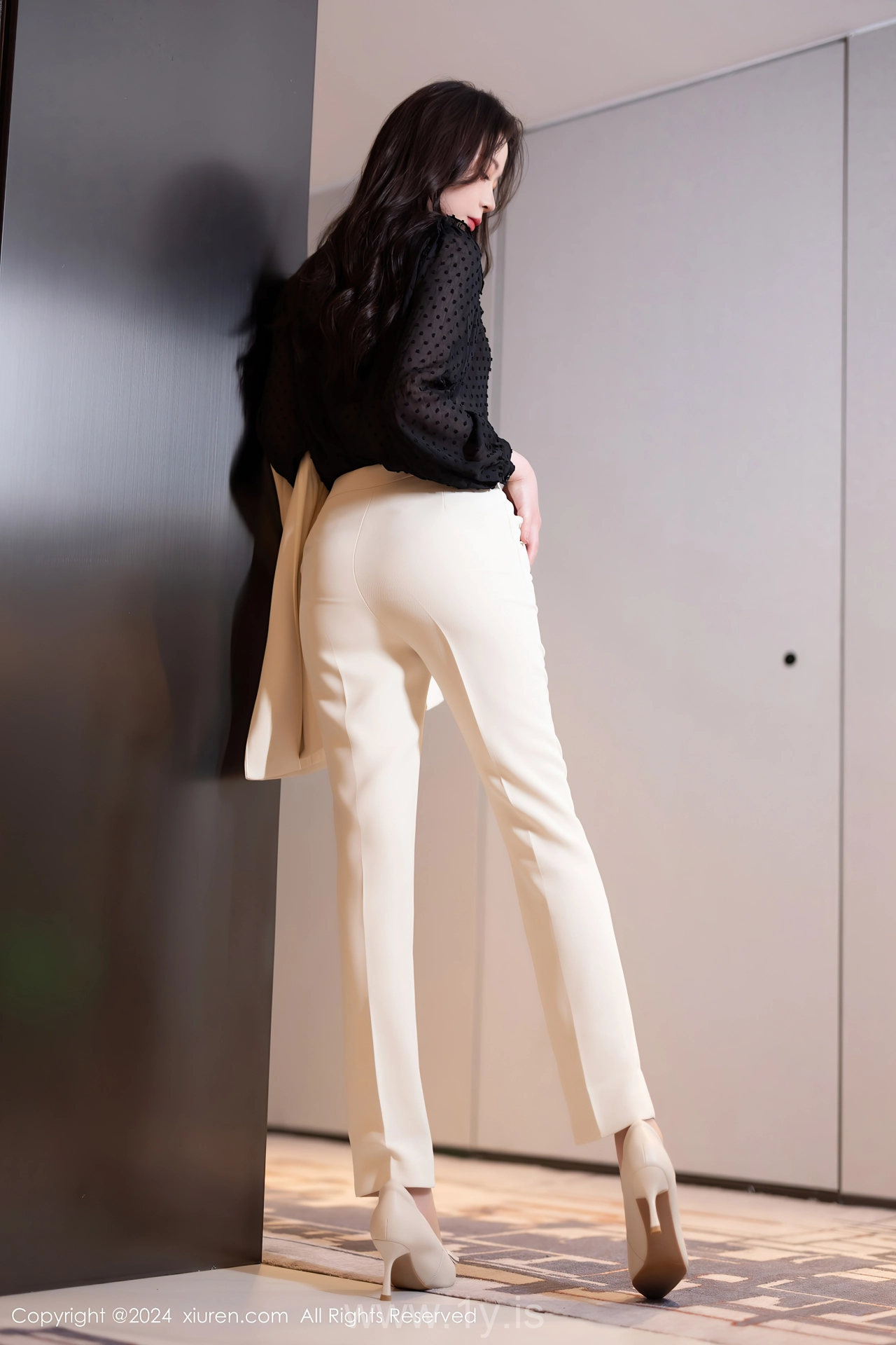 XIUREN(秀人网) No.8354 Sparkling & Gorgeous Chinese Fox 梦心玥