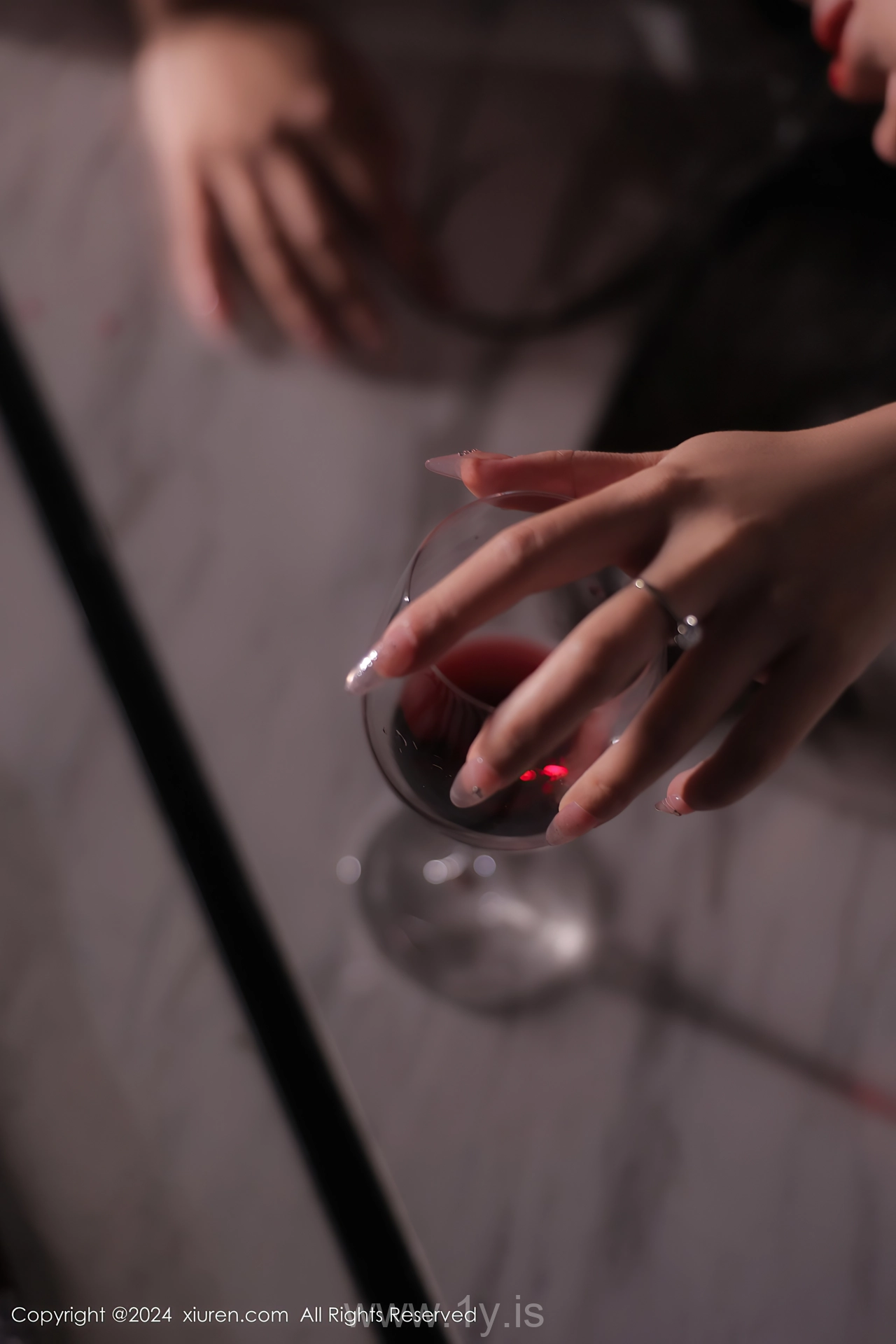 XIUREN(秀人网) No.8355 Enchanting Chinese Seductress 李若汐