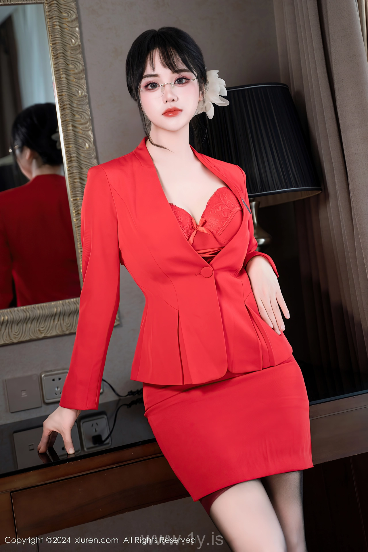 XIUREN(秀人网) No.8360 Trendy & Bewitching Chinese Cutie 汐汐爱吃草莓