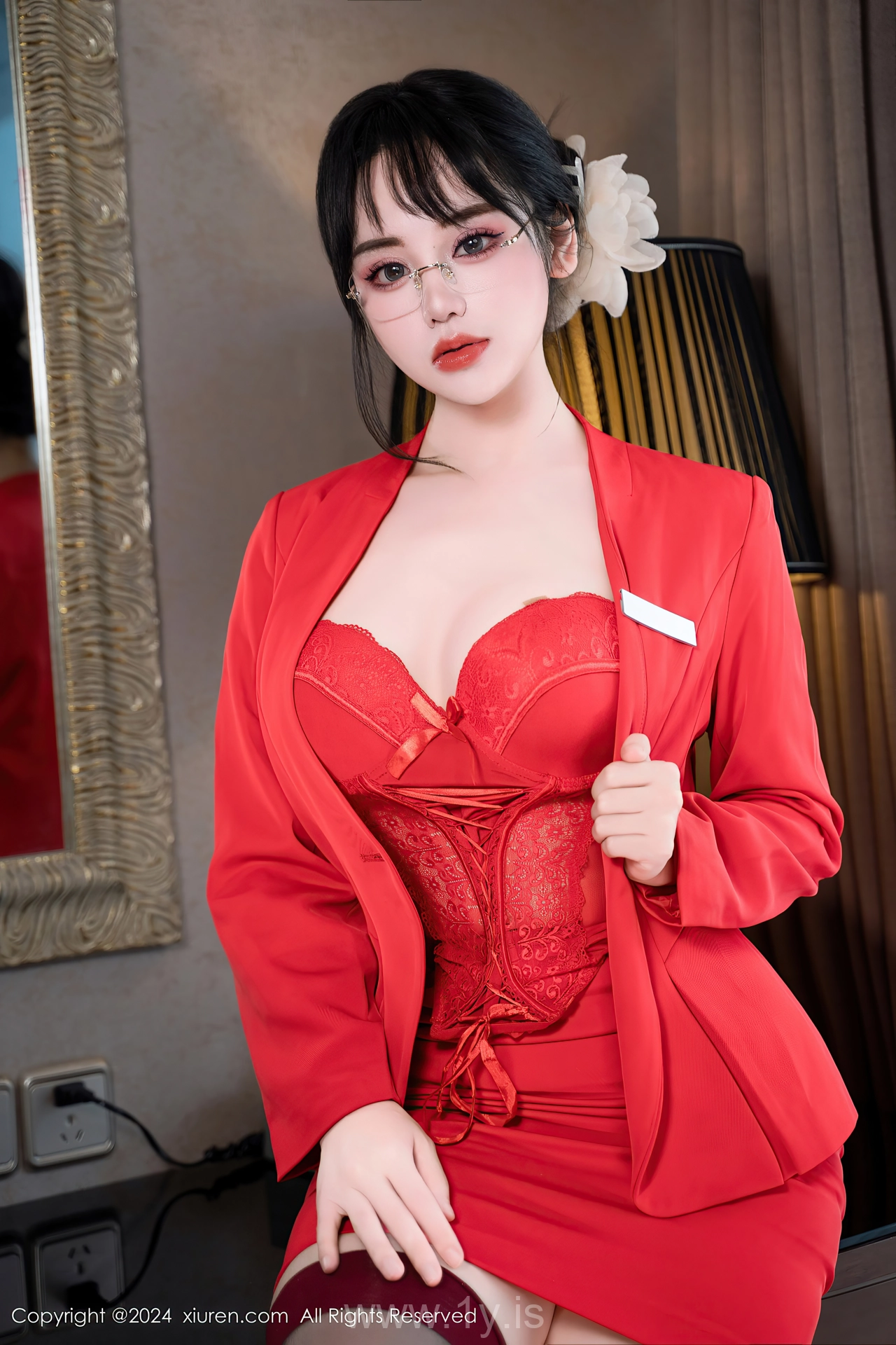 XIUREN(秀人网) No.8360 Trendy & Bewitching Chinese Cutie 汐汐爱吃草莓