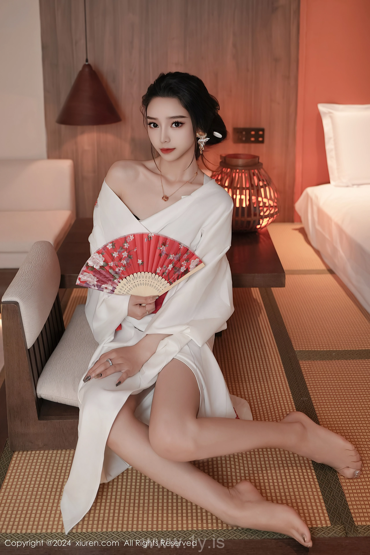 XIUREN(秀人网) No.8367 Beautiful & Chic Asian Girl 苏曼兮