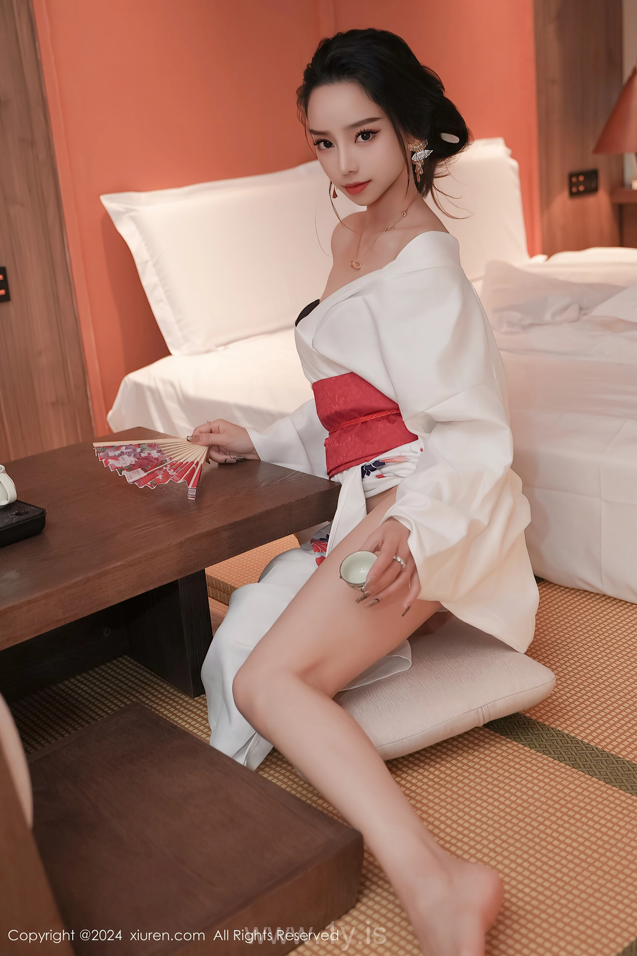 XIUREN(秀人网) No.8367 Beautiful & Chic Asian Girl 苏曼兮