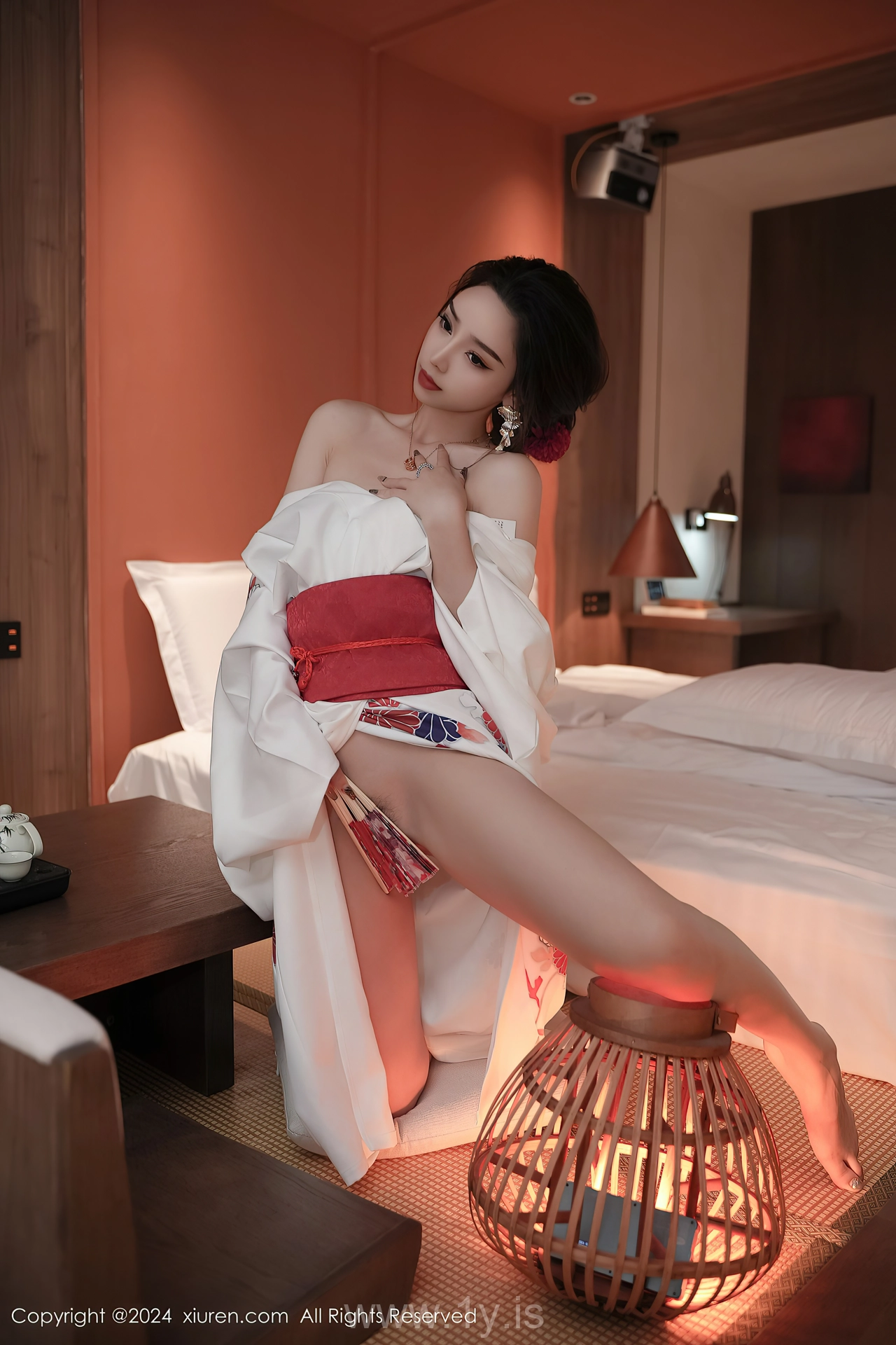 XIUREN(秀人网) No.8367 Beautiful & Chic Asian Girl 苏曼兮