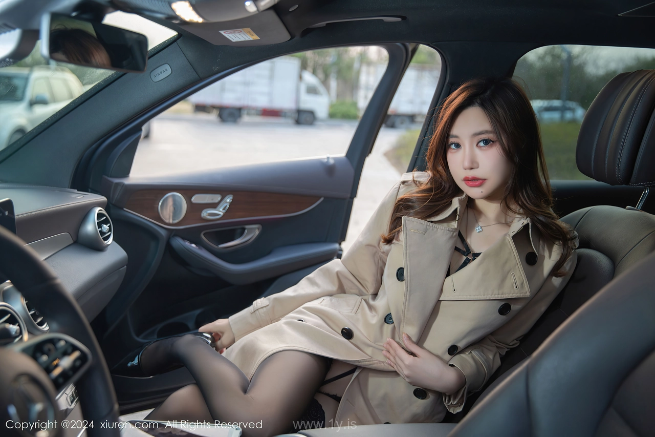 XIUREN(秀人网) No.8371 Captivating & Well Done Chinese Hottie 绮里嘉ula