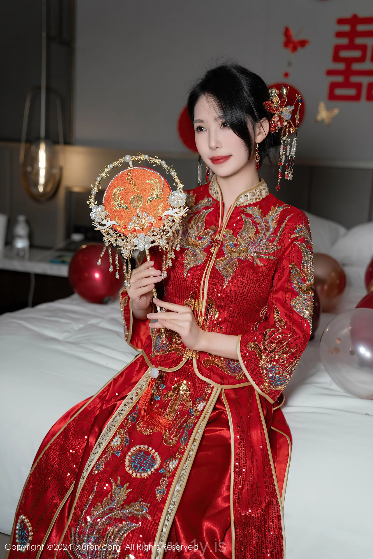 XIUREN(秀人网) No.8376 Refined Chinese Goddess 利世