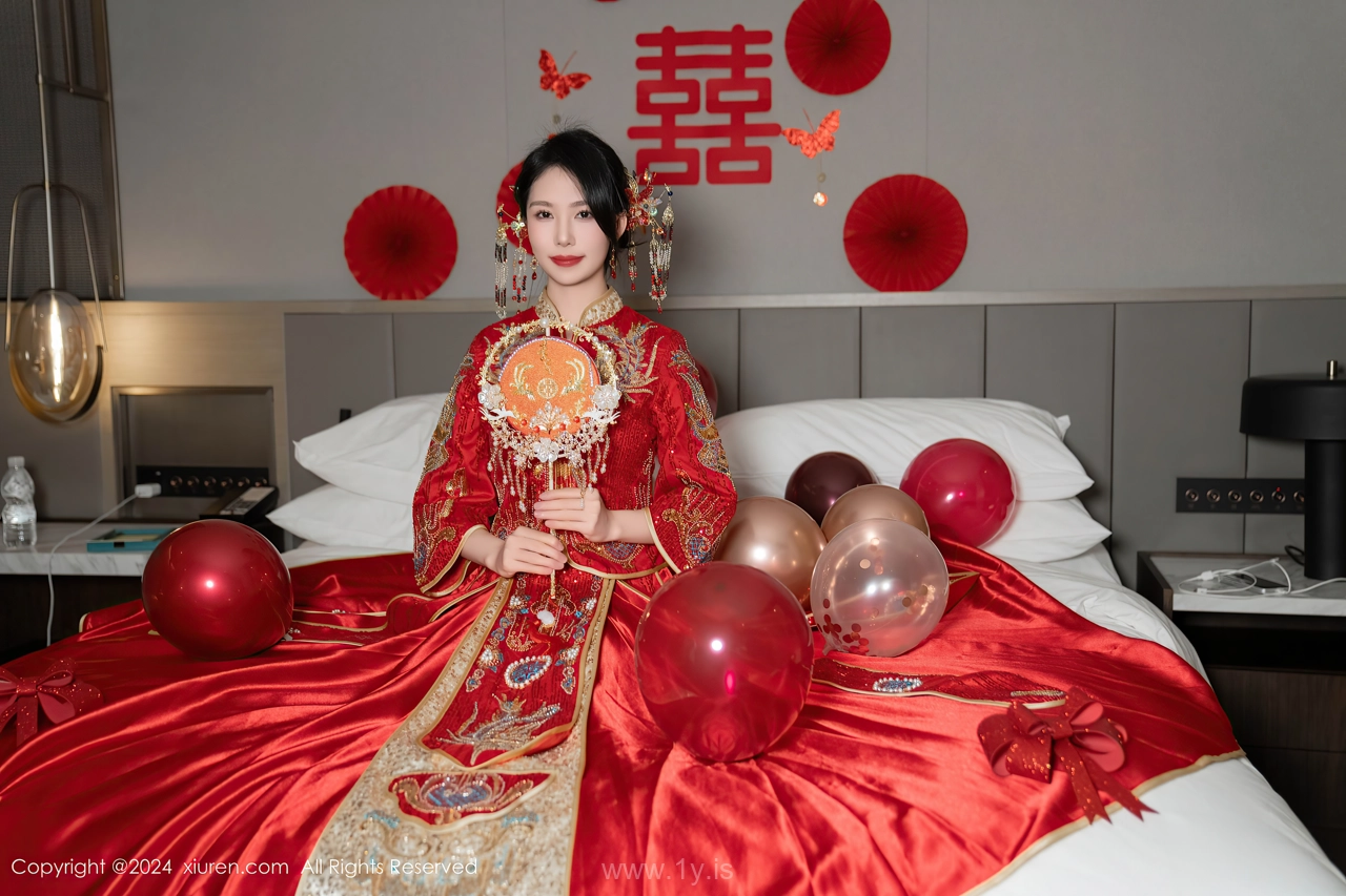 XIUREN(秀人网) No.8376 Refined Chinese Goddess 利世