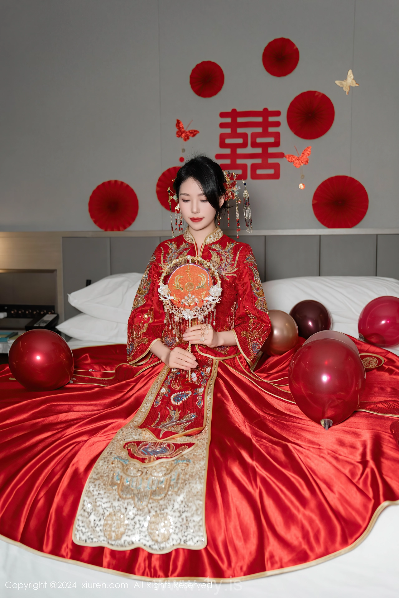 XIUREN(秀人网) No.8376 Refined Chinese Goddess 利世