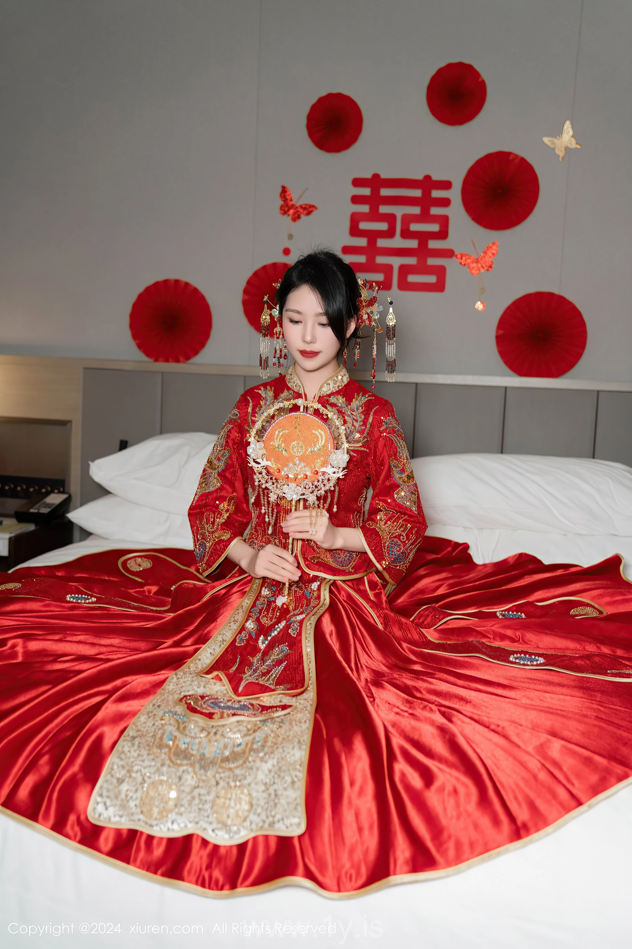 XIUREN(秀人网) No.8376 Refined Chinese Goddess 利世