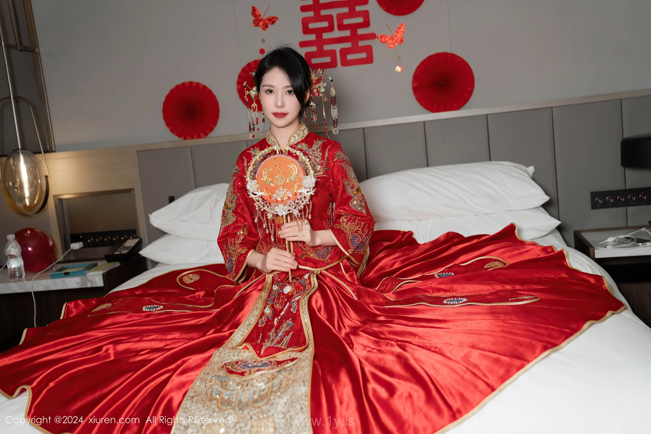 XIUREN(秀人网) No.8376 Refined Chinese Goddess 利世