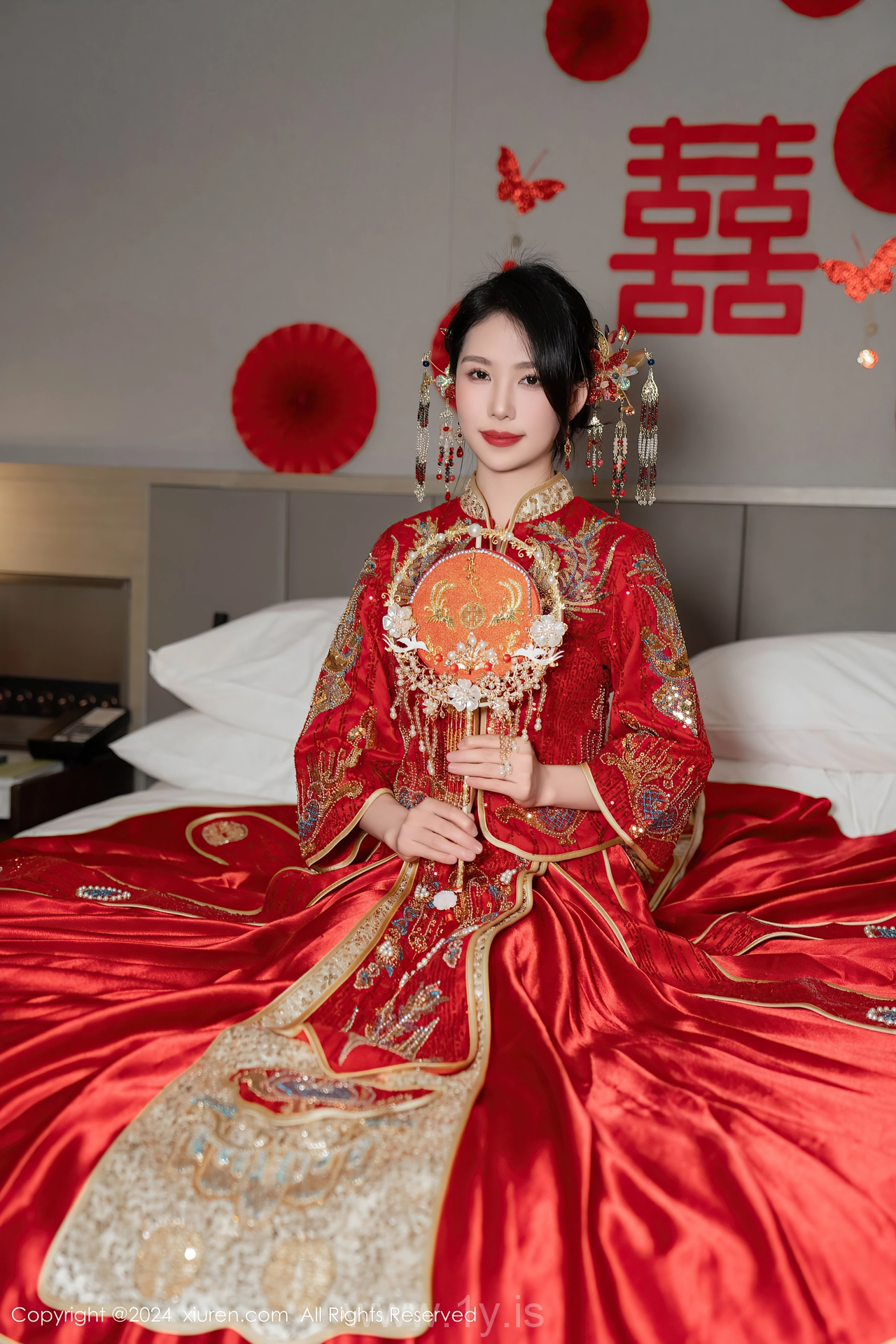 XIUREN(秀人网) No.8376 Refined Chinese Goddess 利世