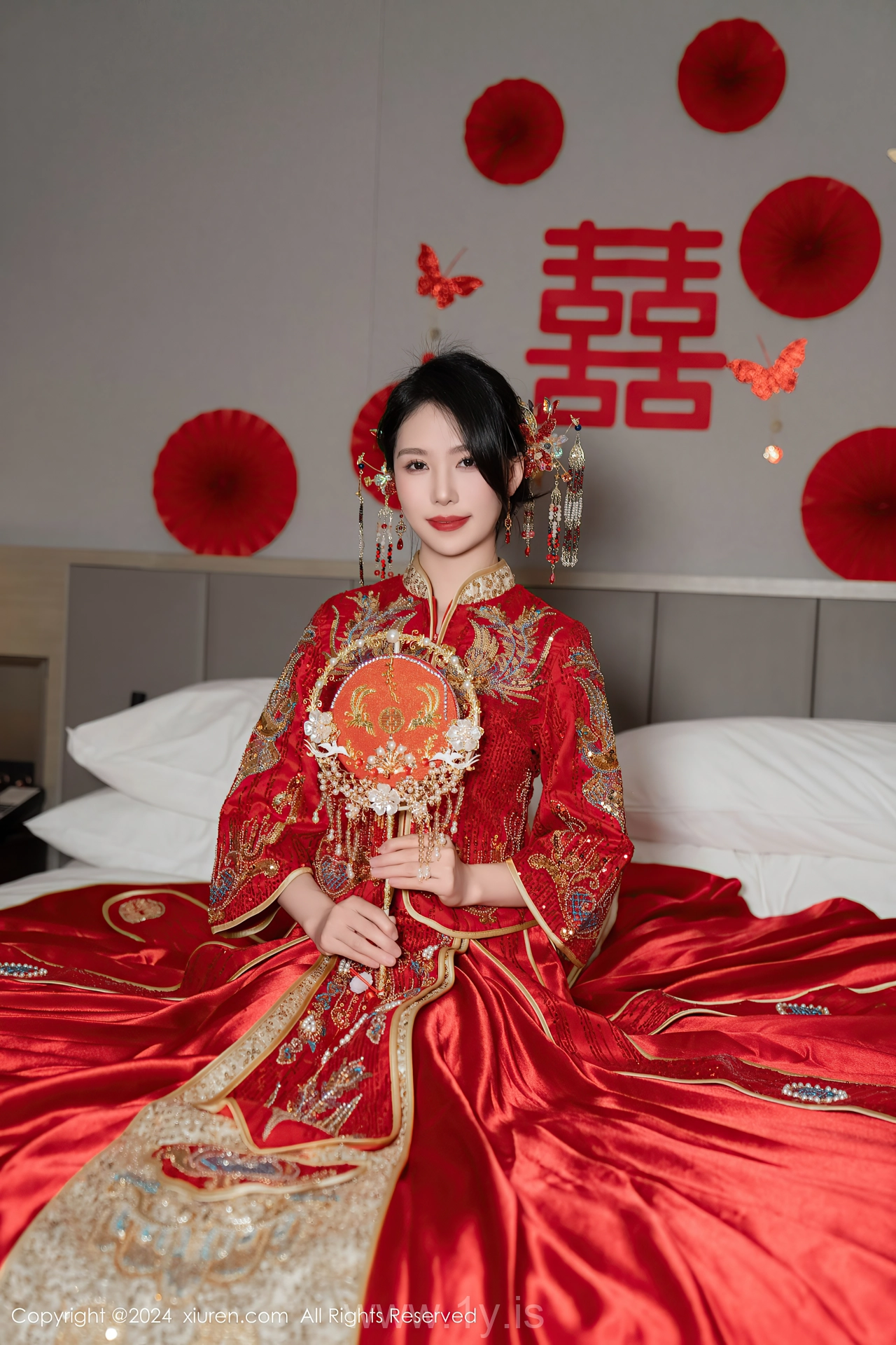 XIUREN(秀人网) No.8376 Refined Chinese Goddess 利世