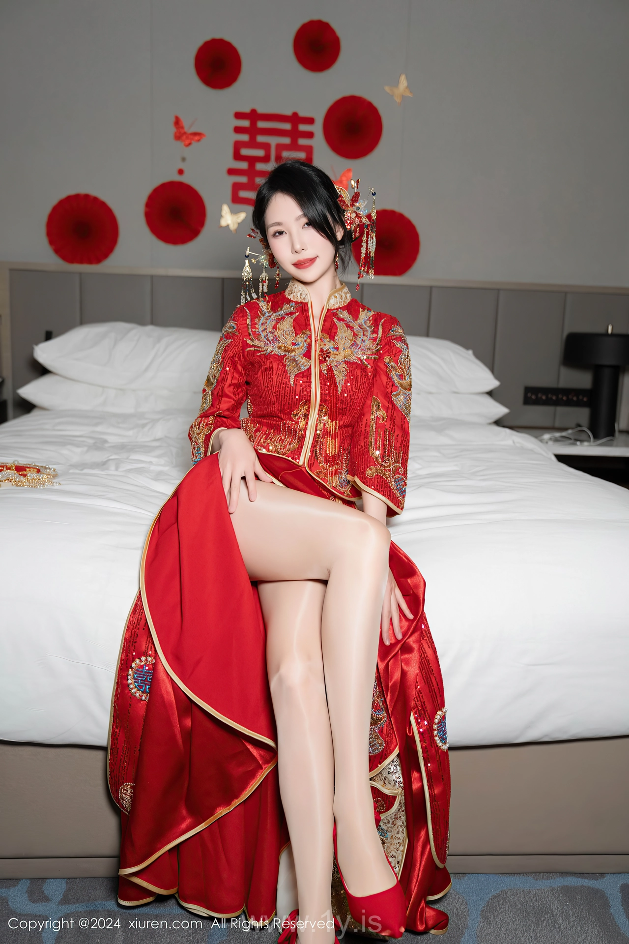 XIUREN(秀人网) No.8376 Refined Chinese Goddess 利世