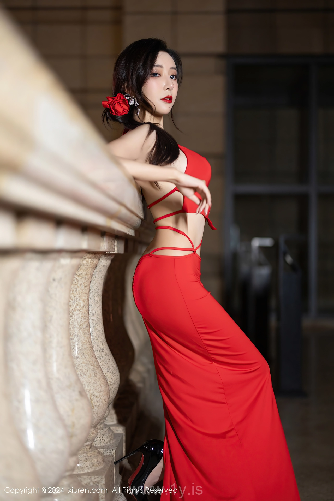 XIUREN(秀人网) No.8378 Sparkling & Trendy Asian Charmer 王馨瑶yanni