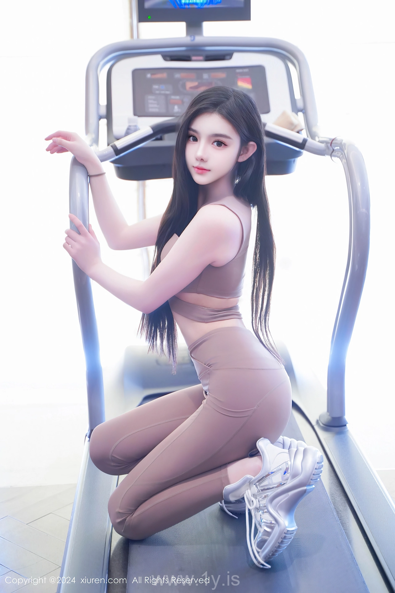 XIUREN(秀人网) No.8382 Sultry & Cute Chinese Sweetie 龙雪儿