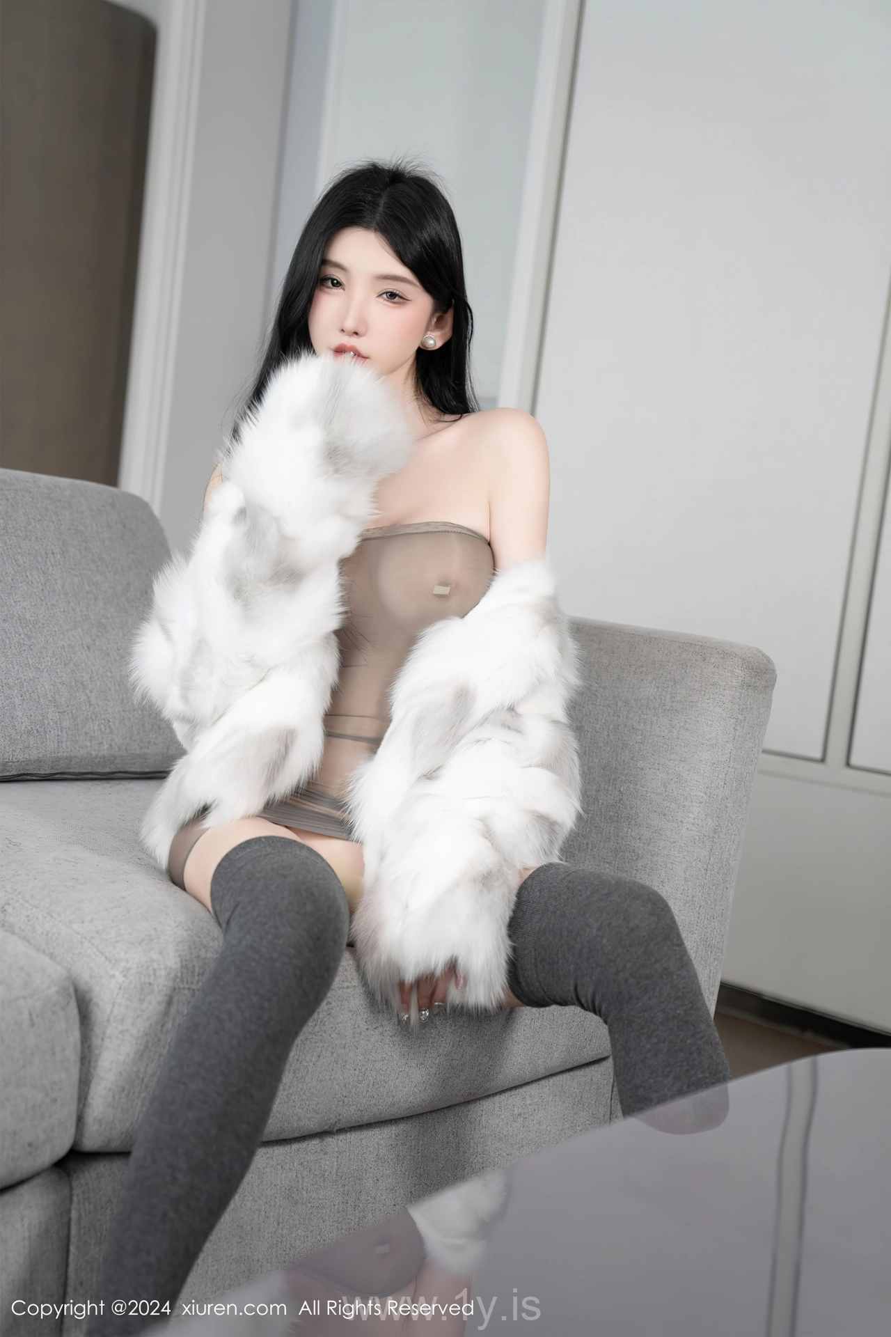 XIUREN(秀人网) No.8383 Slim Asian Angel 周于希Sally