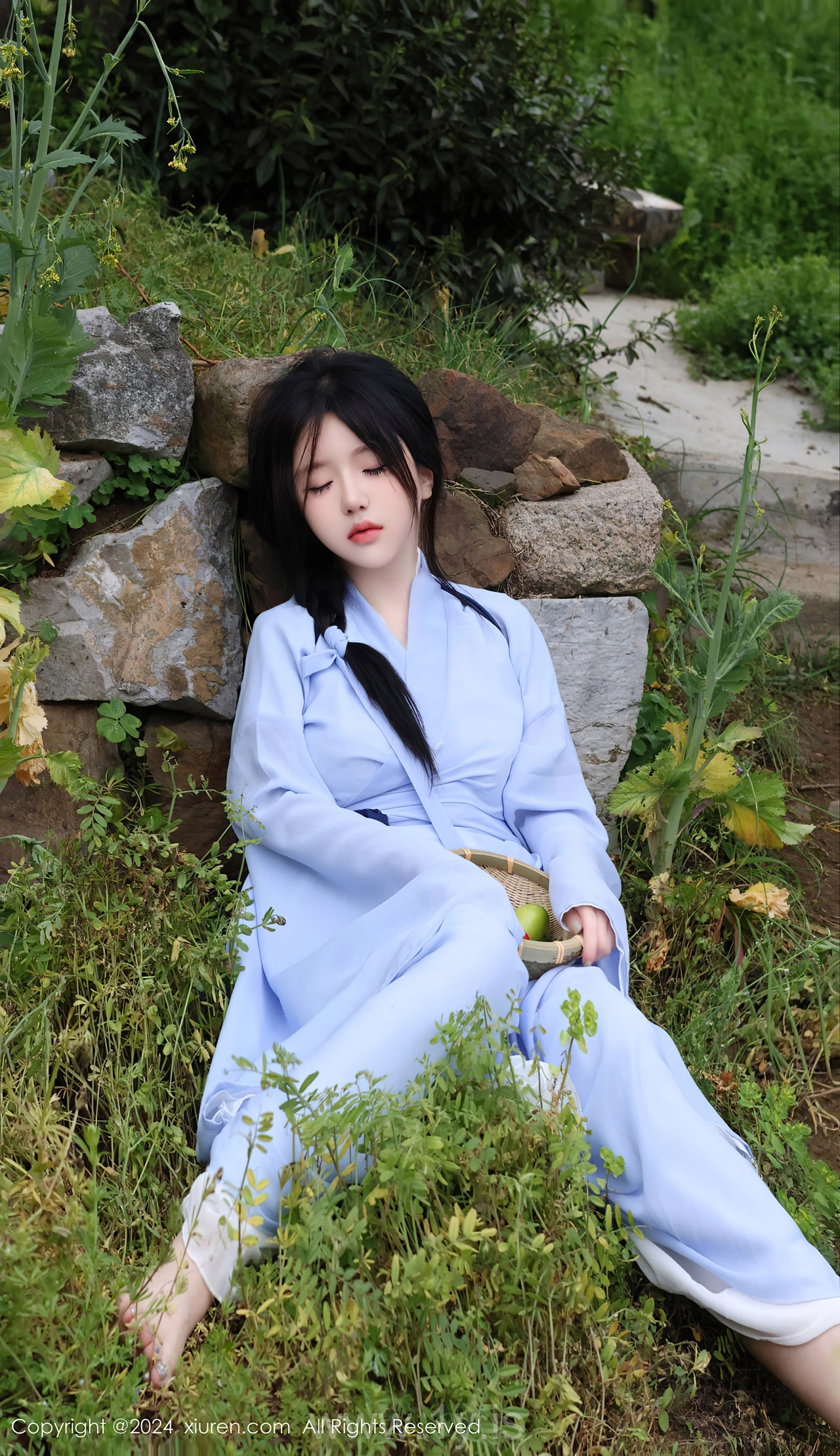 XIUREN(秀人网) No.8386 Decent Chinese Femme fatale 小薯条nienie