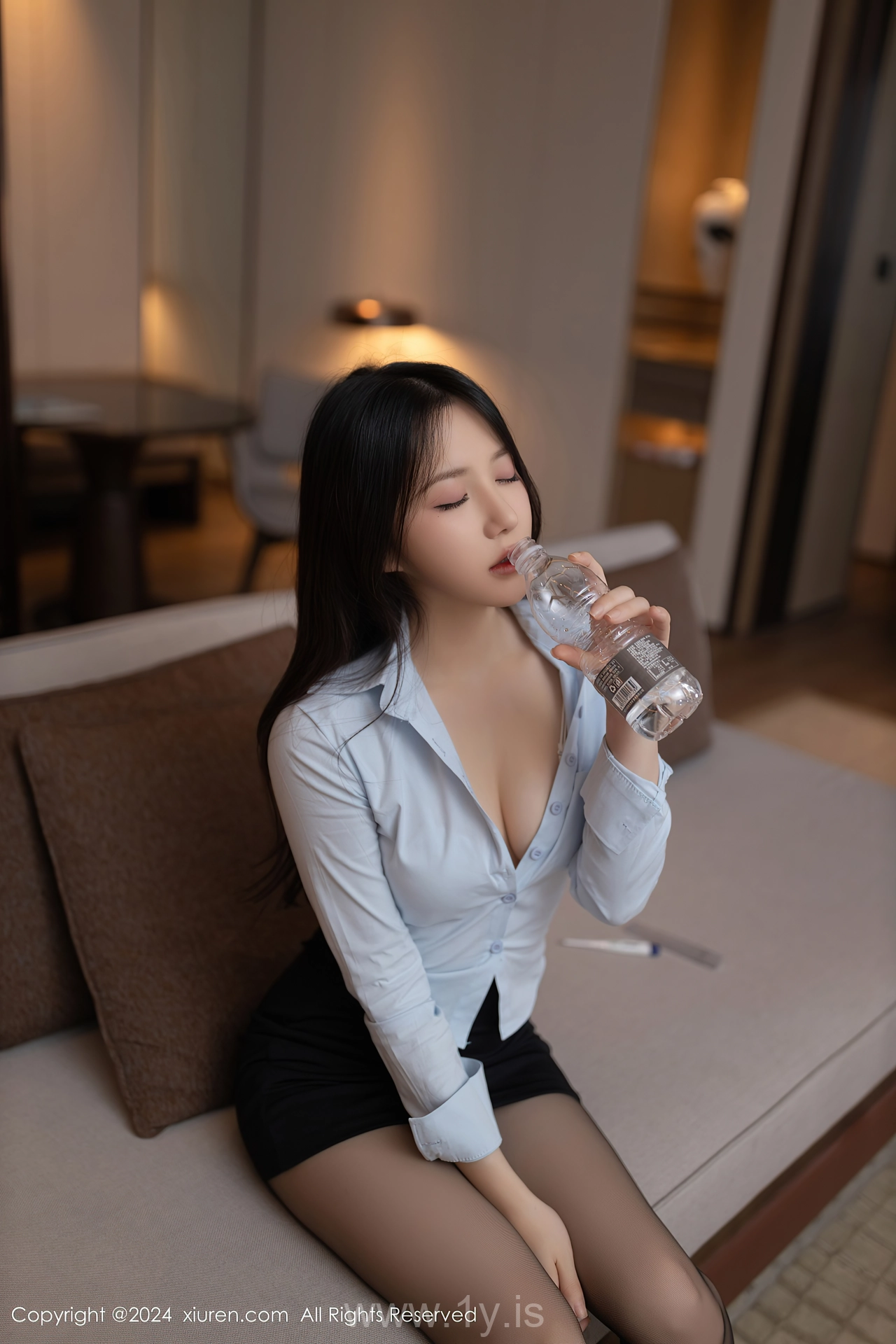 XIUREN(秀人网) No.8387 Stunning Asian Goddess 鱼子酱Fish