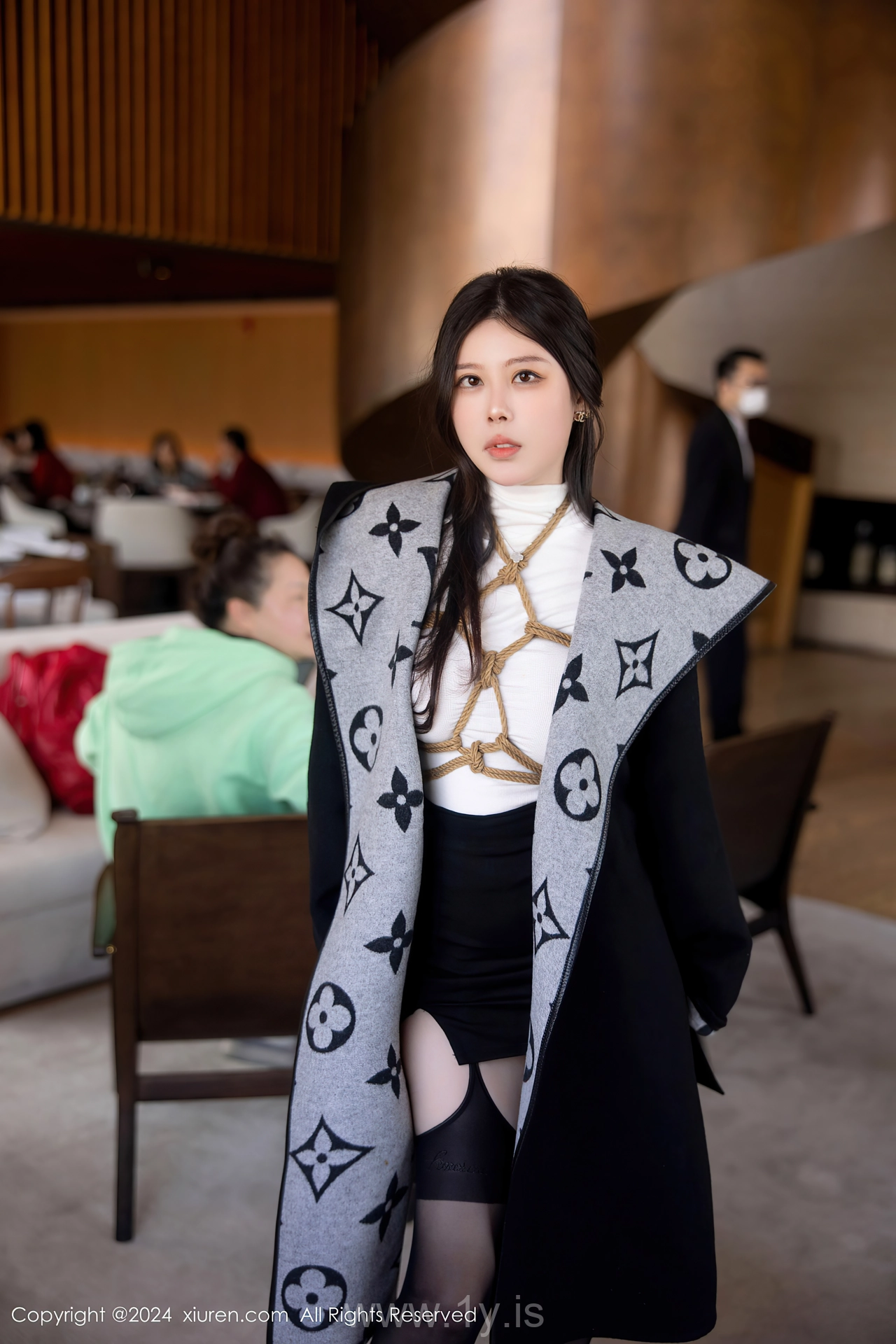 XIUREN(秀人网) No.8390 Ravishing Chinese Peri 白茹雪