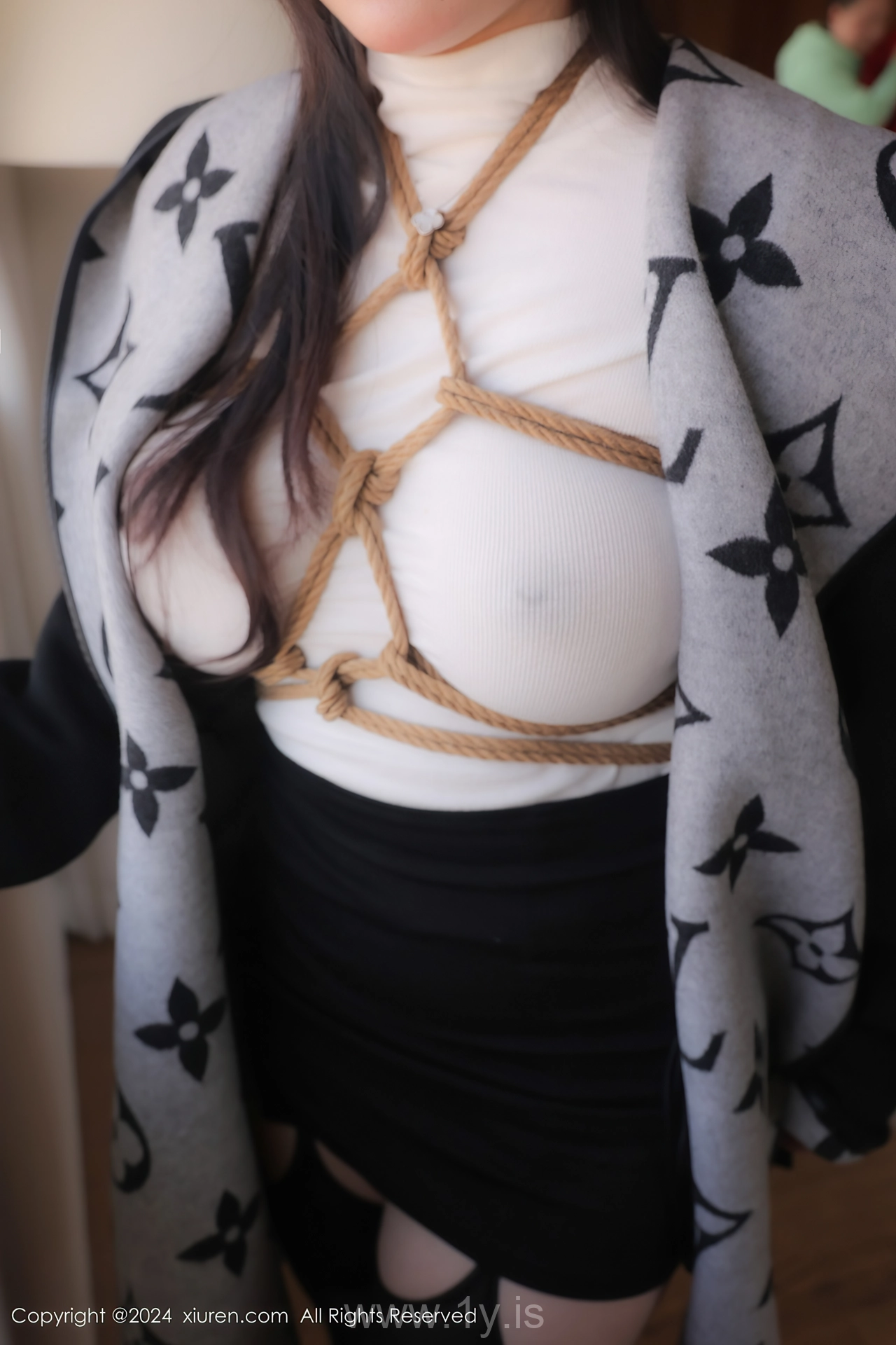 XIUREN(秀人网) No.8390 Ravishing Chinese Peri 白茹雪