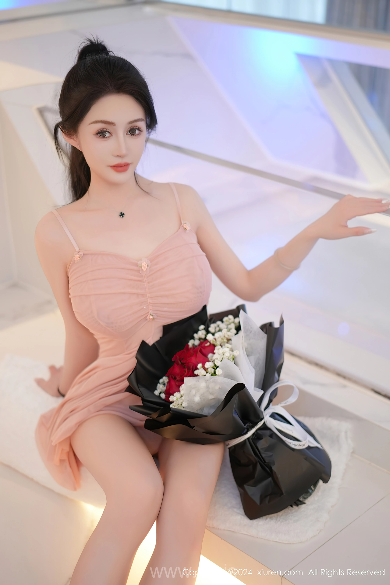 XIUREN(秀人网) No.8395 Mesmerizing & Beautiful Asian Goddess 林幼一