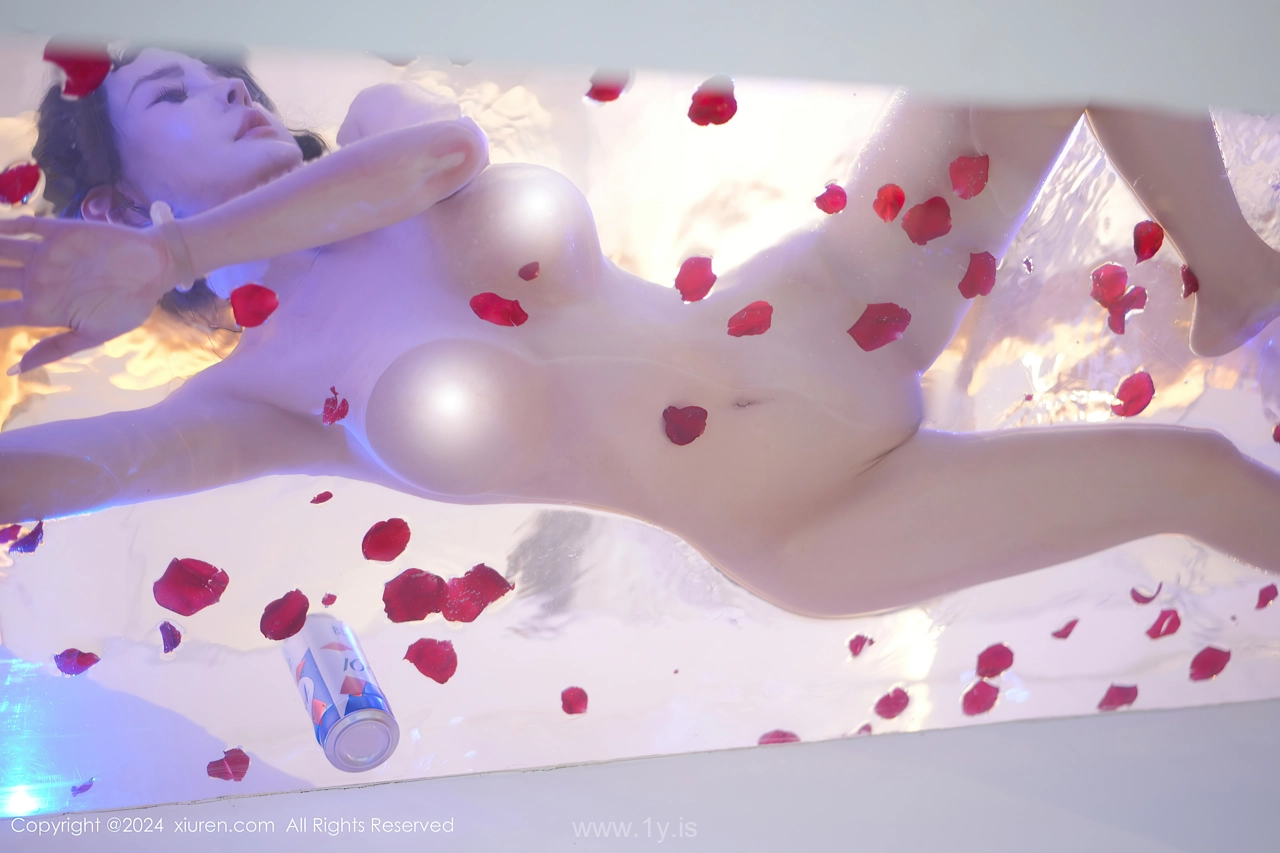 XIUREN(秀人网) No.8395 Mesmerizing & Beautiful Asian Goddess 林幼一