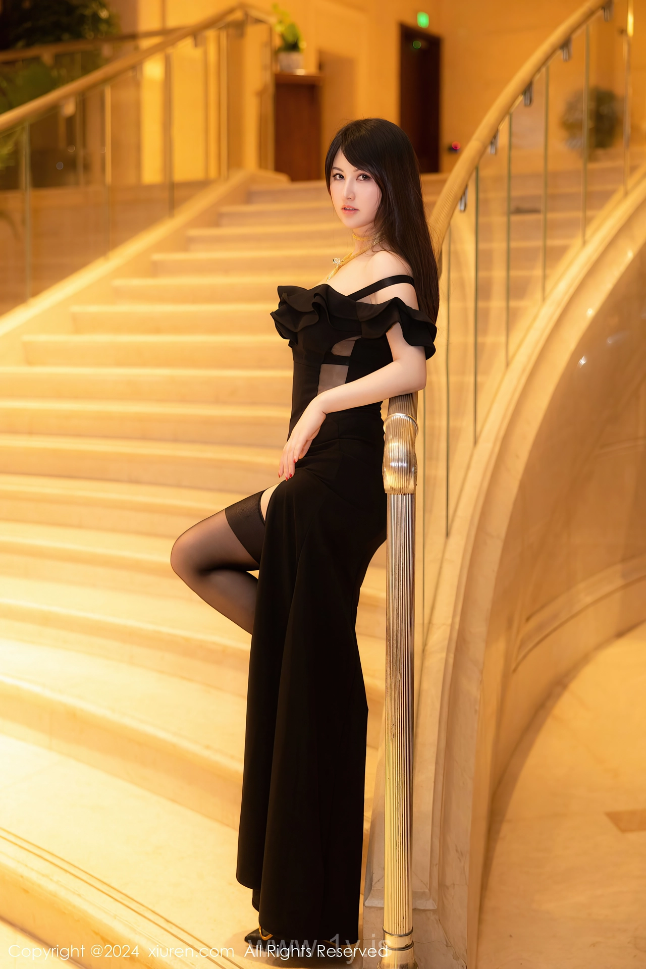 XIUREN(秀人网) No.8397 Stylish Chinese Rara Avis 诗诗kiki