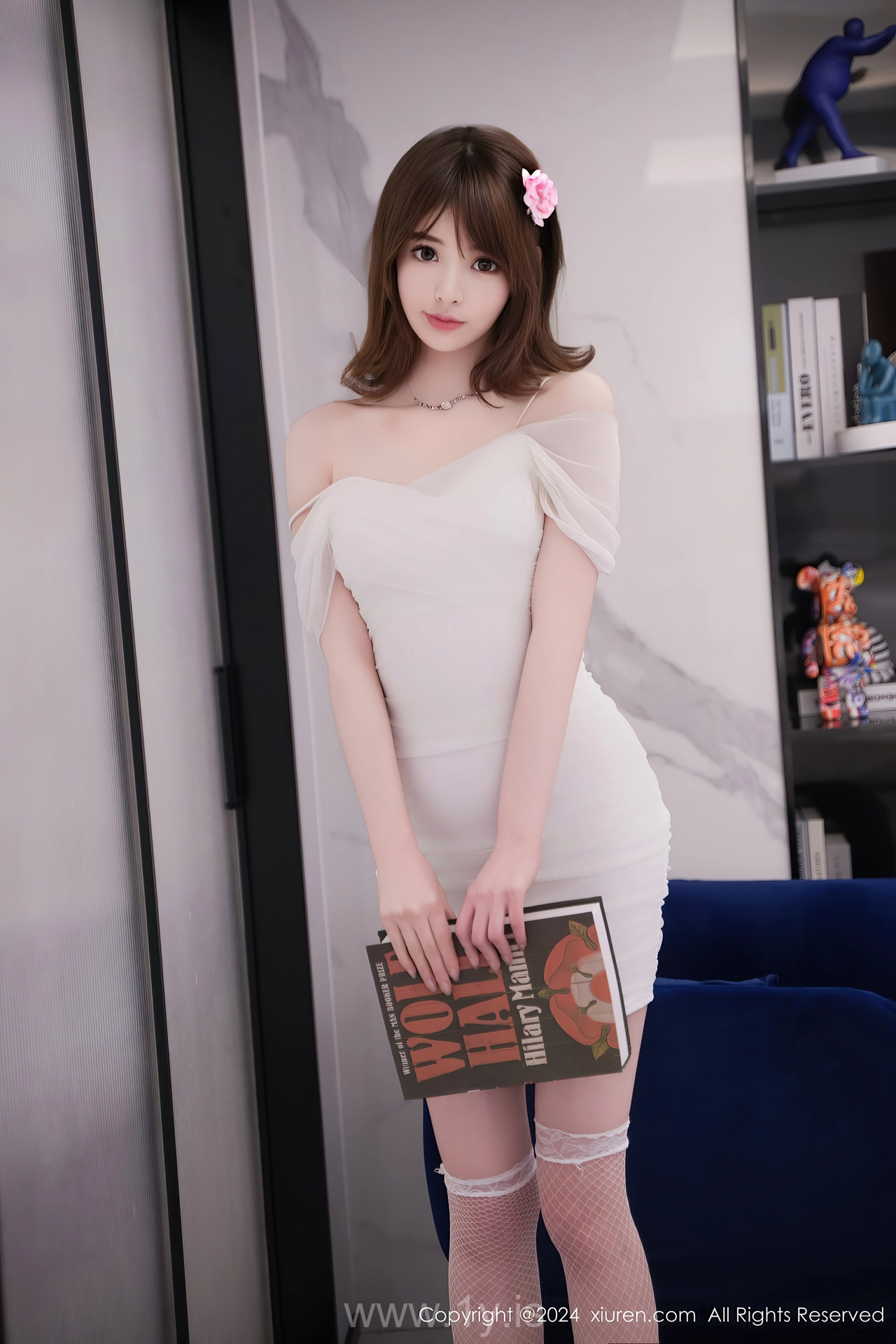 XIUREN(秀人网) No.8407 Enchanting Chinese Teen 梦灵儿Mini