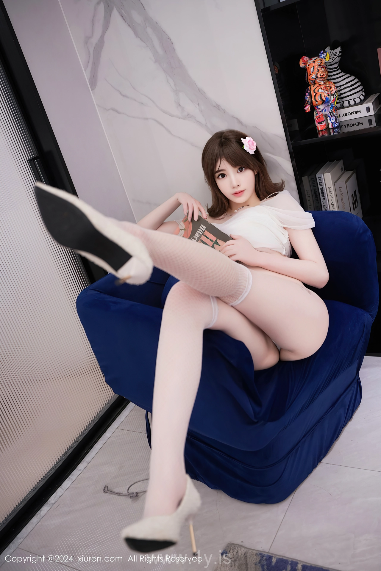 XIUREN(秀人网) No.8407 Enchanting Chinese Teen 梦灵儿Mini