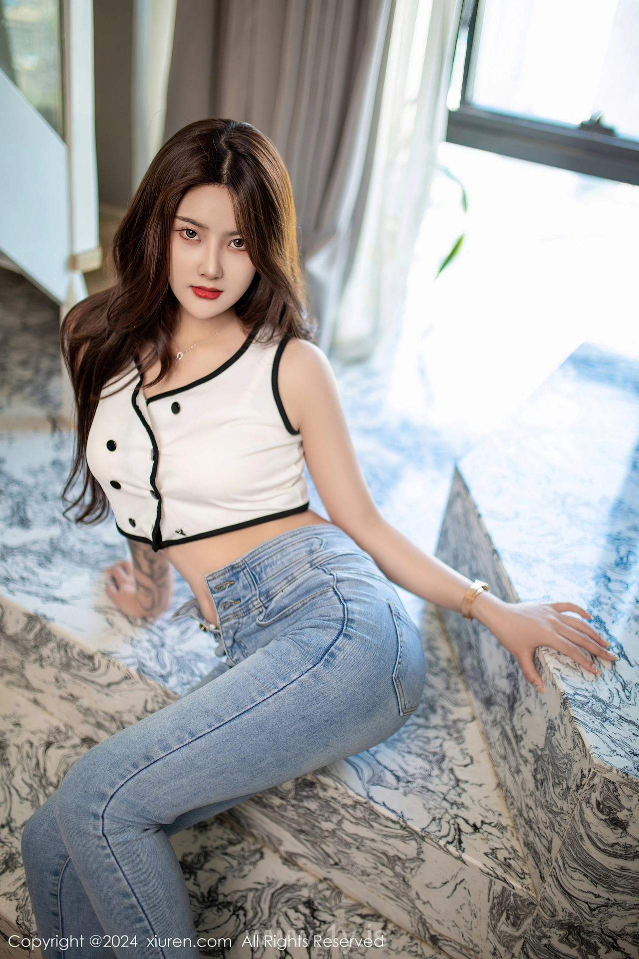 XIUREN(秀人网) No.8410 Voluptuous & Knockout Asian Queen 仙女爱自由