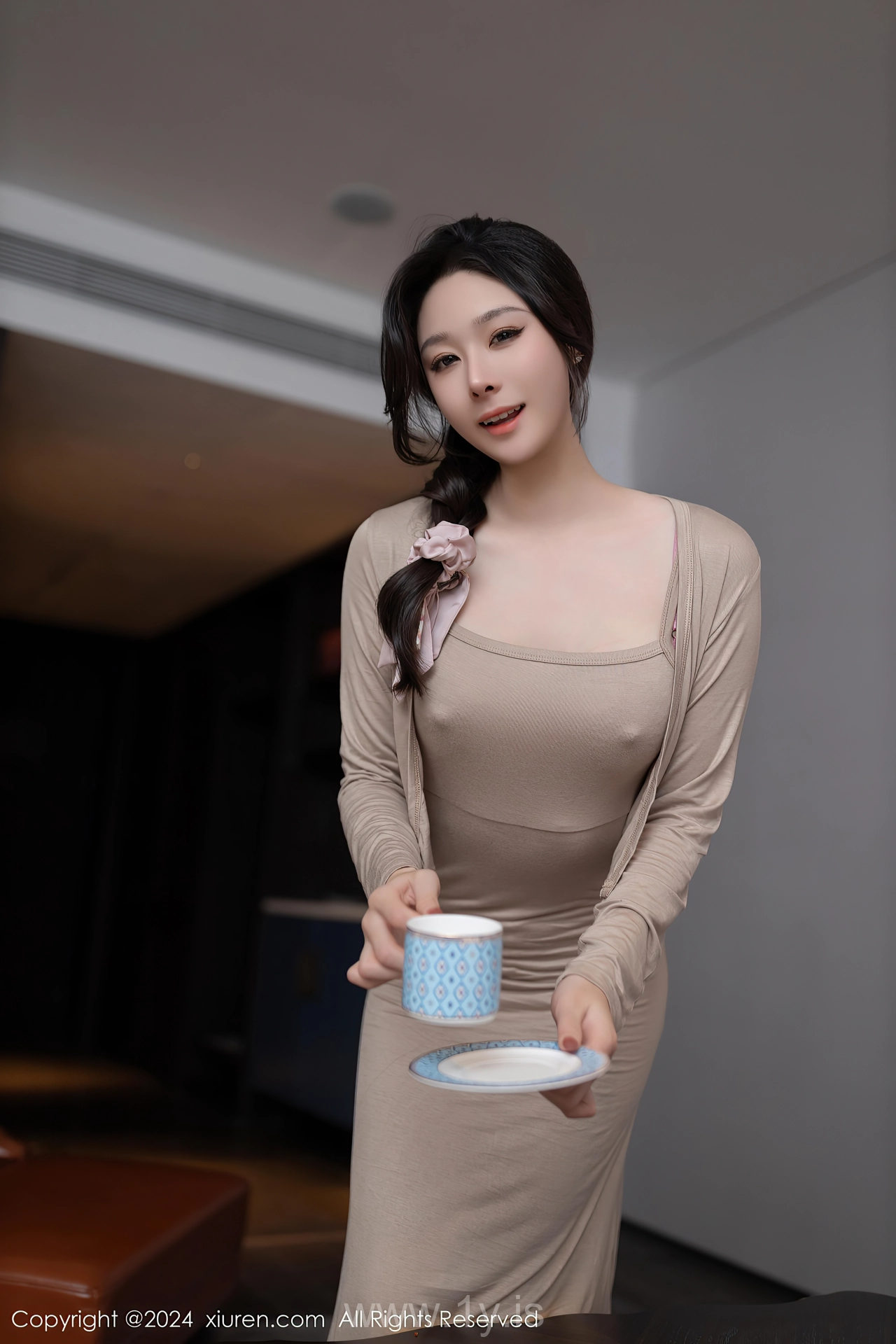 XIUREN(秀人网) No.8417 Extraordinary & Quiet Chinese Goddess 小逗逗