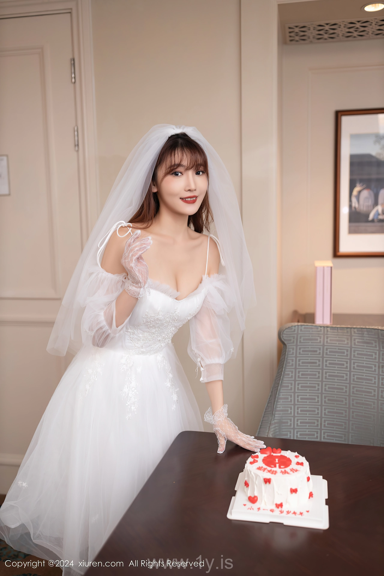 XIUREN(秀人网) No.8418 Enchanting Asian Hottie 陆萱萱