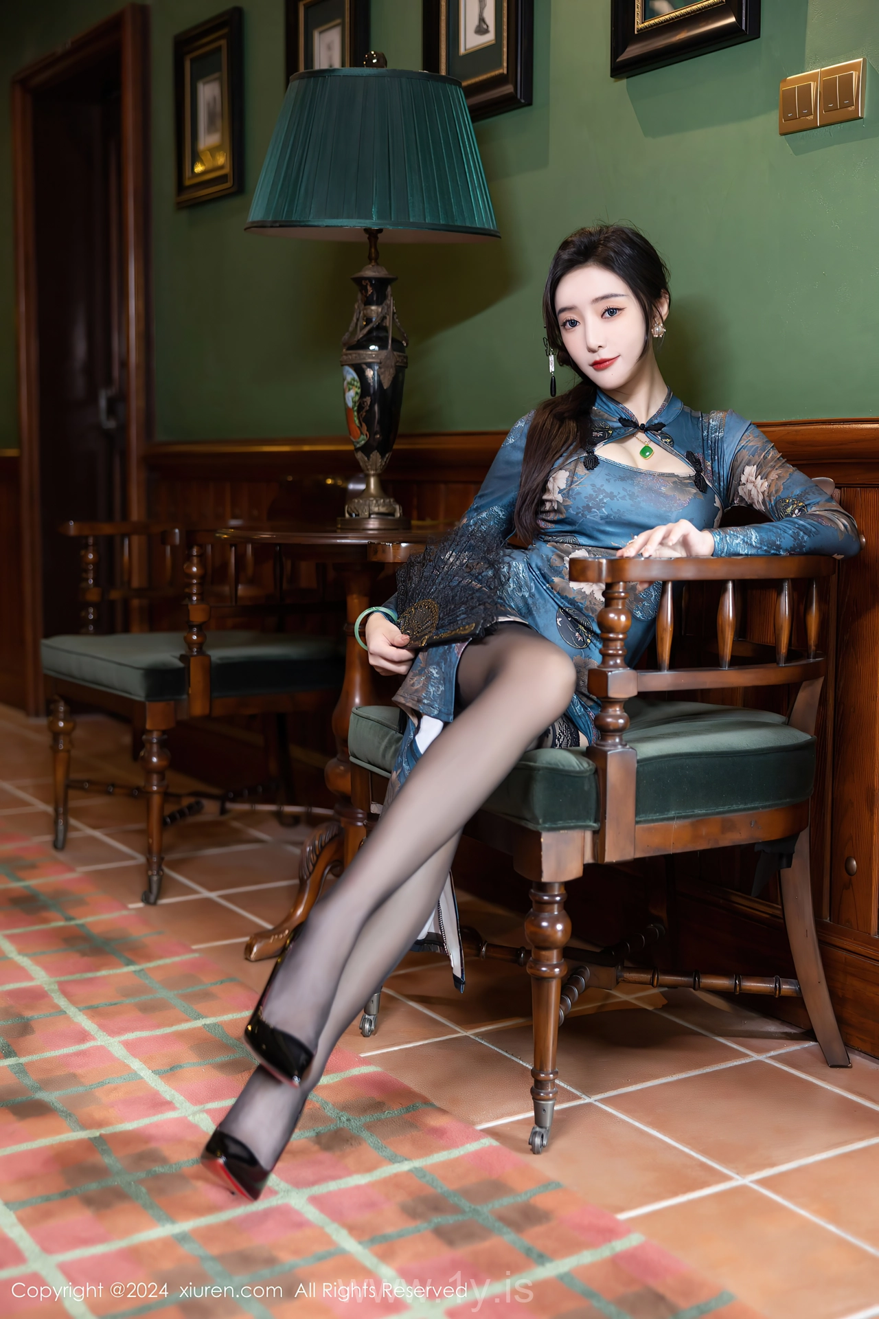 XIUREN(秀人网) No.8425 Quiet Asian Women 王馨瑶yanni