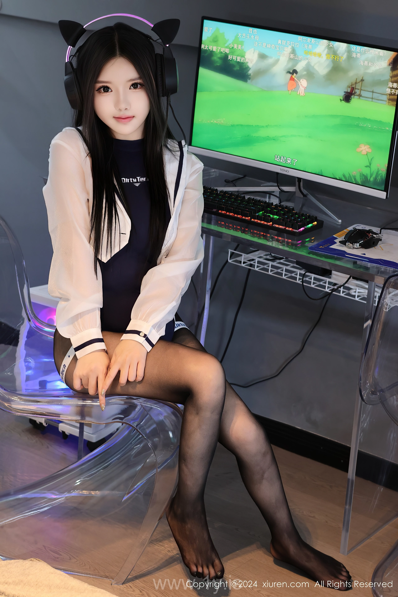 XIUREN(秀人网) No.8432 Fashionable & Sophisticated Chinese Goddess 小薯条nienie