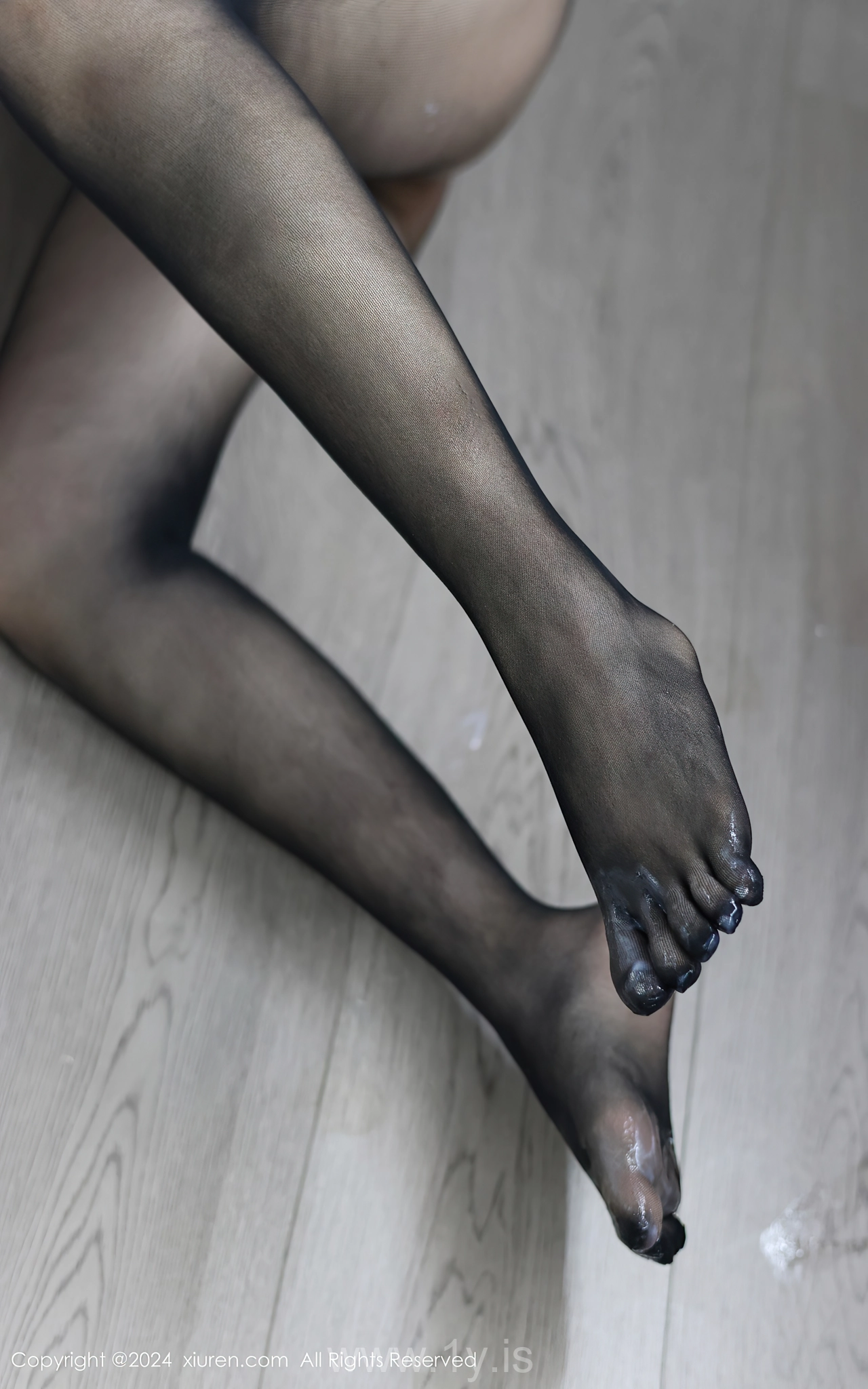 XIUREN(秀人网) No.8432 Fashionable & Sophisticated Chinese Goddess 小薯条nienie