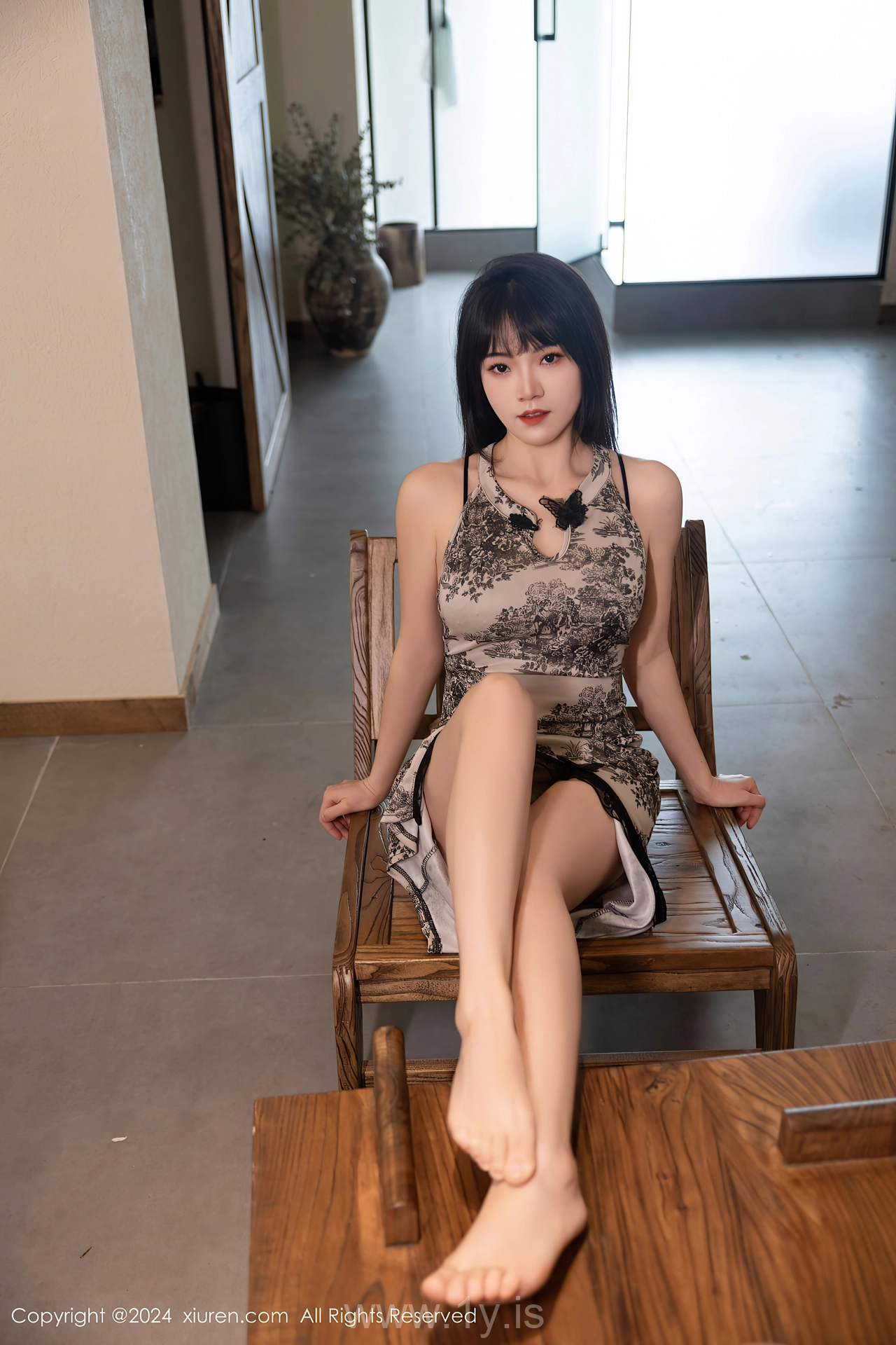 XIUREN(秀人网) No.8434 Charming & Chic Chinese Siren 唐安诺