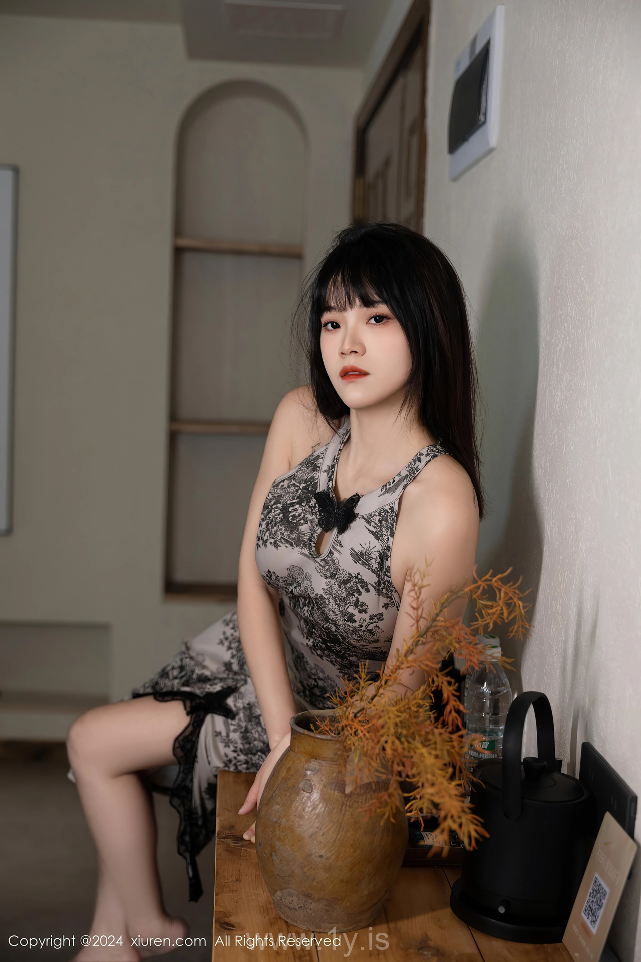 XIUREN(秀人网) No.8434 Charming & Chic Chinese Siren 唐安诺