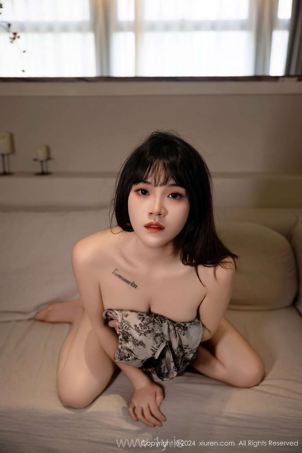 XIUREN(秀人网) No.8434 Charming & Chic Chinese Siren 唐安诺