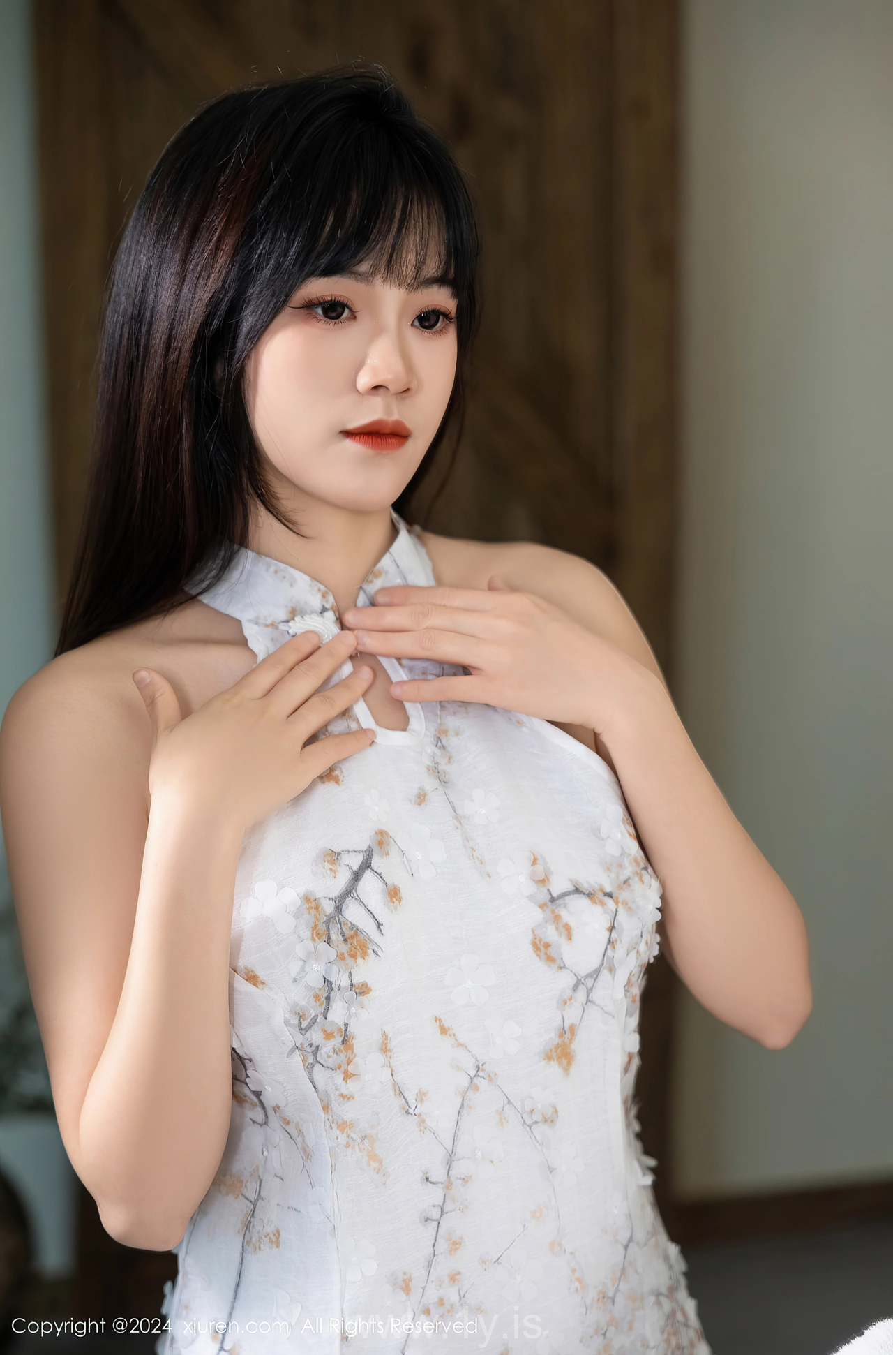 XIUREN(秀人网) No.8434 Charming & Chic Chinese Siren 唐安诺