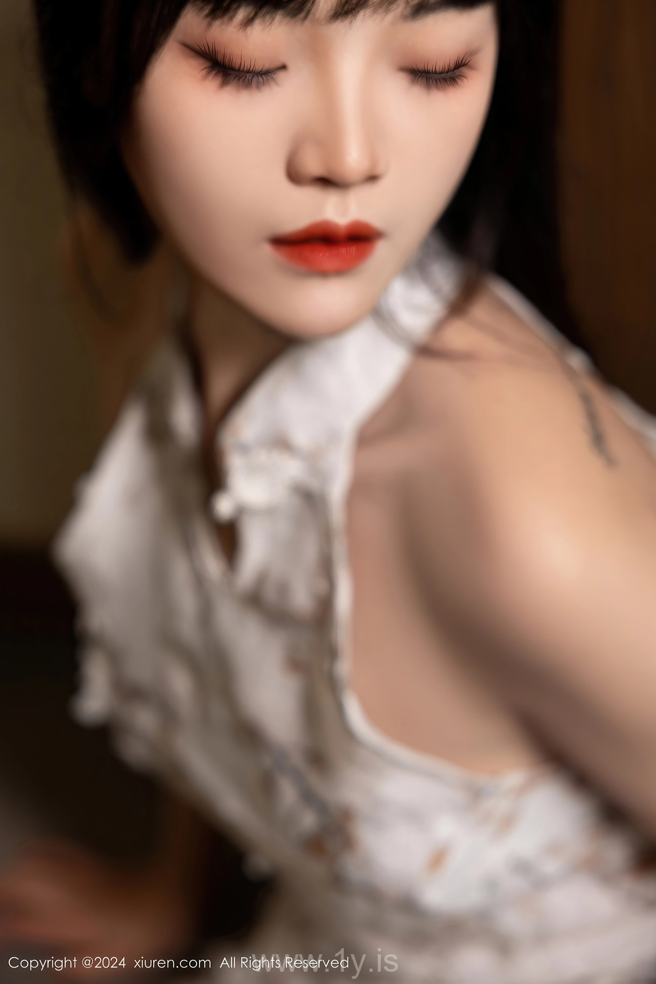 XIUREN(秀人网) No.8434 Charming & Chic Chinese Siren 唐安诺