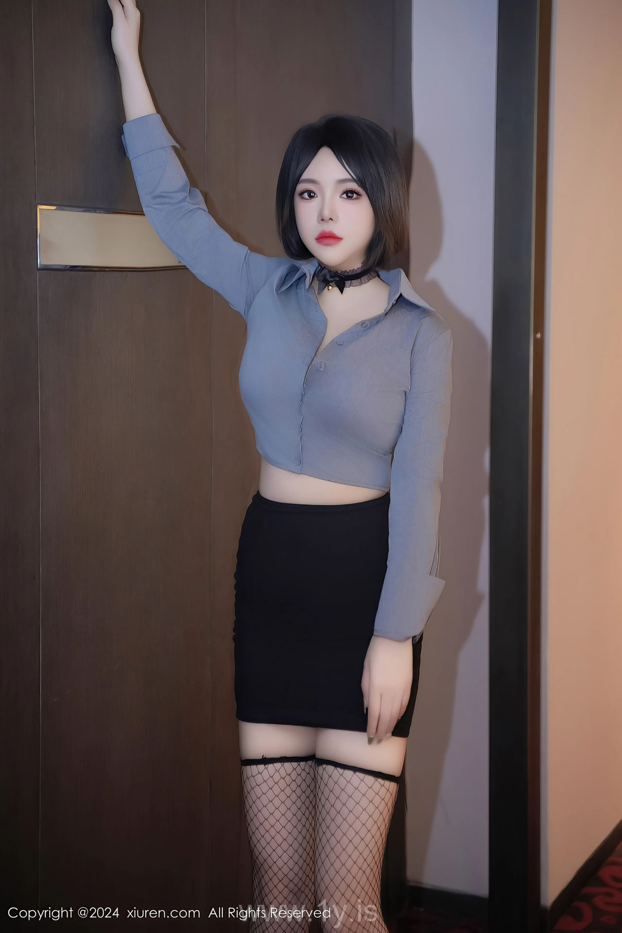 XIUREN(秀人网) No.8435 Stylish & Irresistible Chinese Dreamgirl 陆萱雅