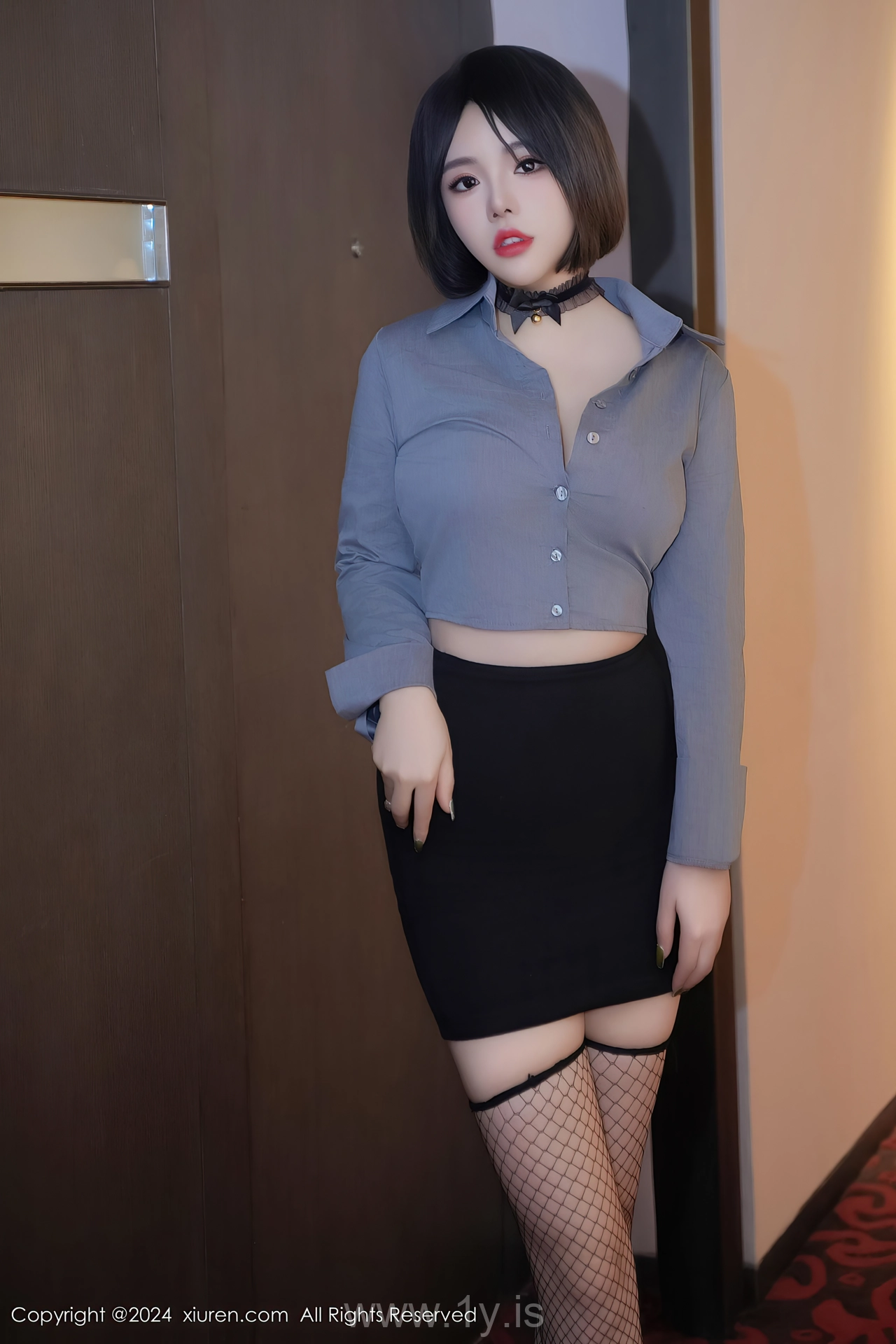 XIUREN(秀人网) No.8435 Stylish & Irresistible Chinese Dreamgirl 陆萱雅