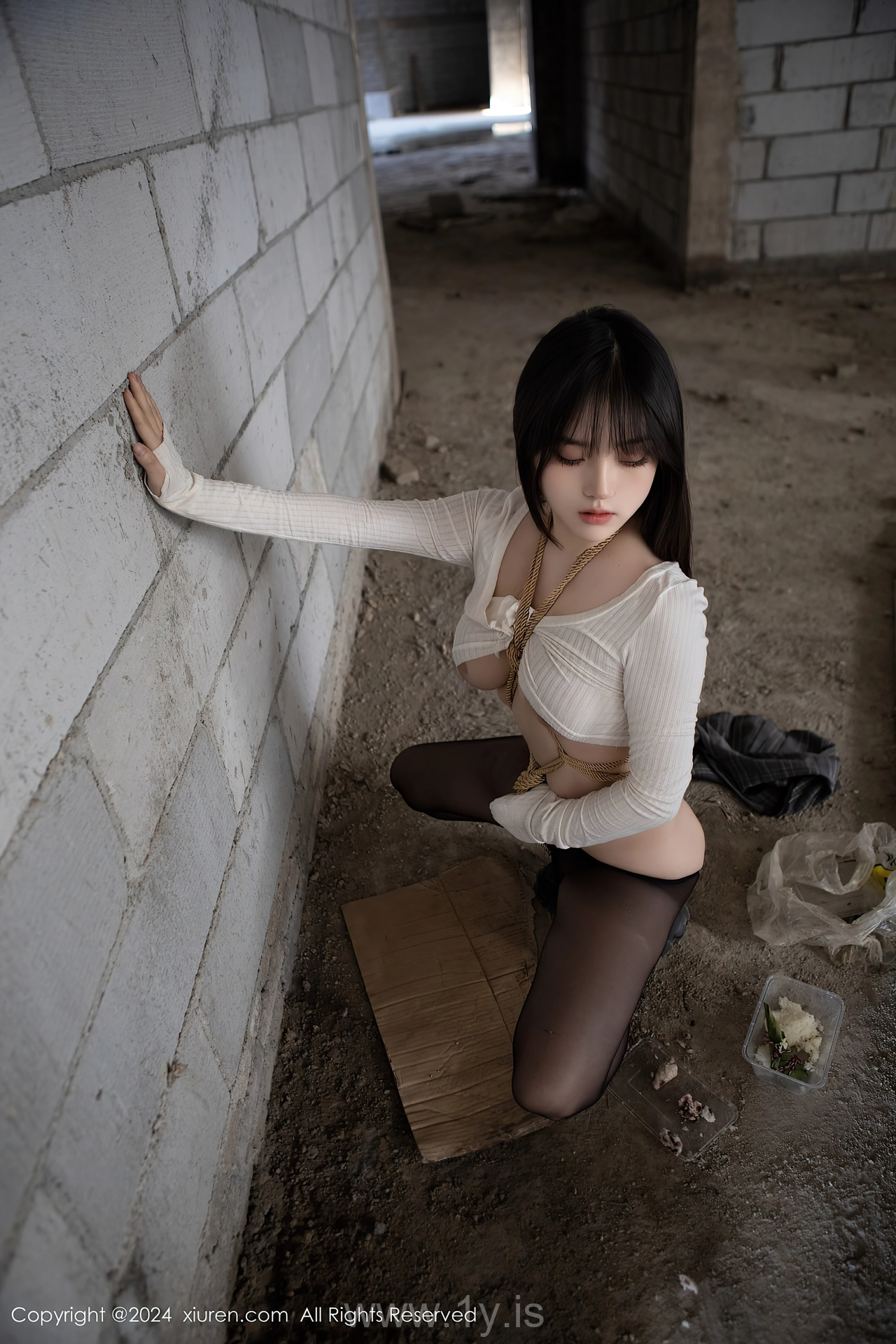 XIUREN(秀人网) No.8439 Trendy & Tempting Chinese Homebody Girl 豆瓣酱