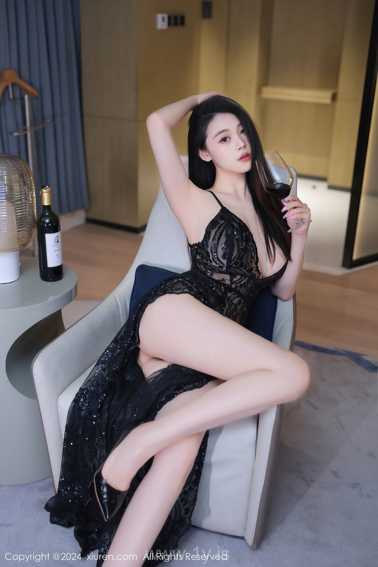 XIUREN(秀人网) No.8453 Irresistible Chinese Homebody Girl 清妙