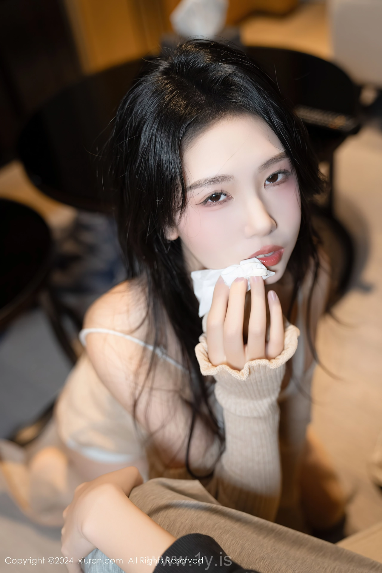 XIUREN(秀人网) No.8455 Playful & Ravishing Asian Temptress 利世